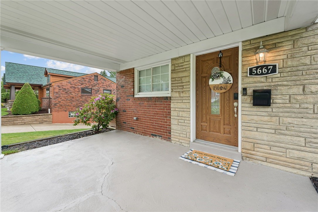 5667 Janet Dr