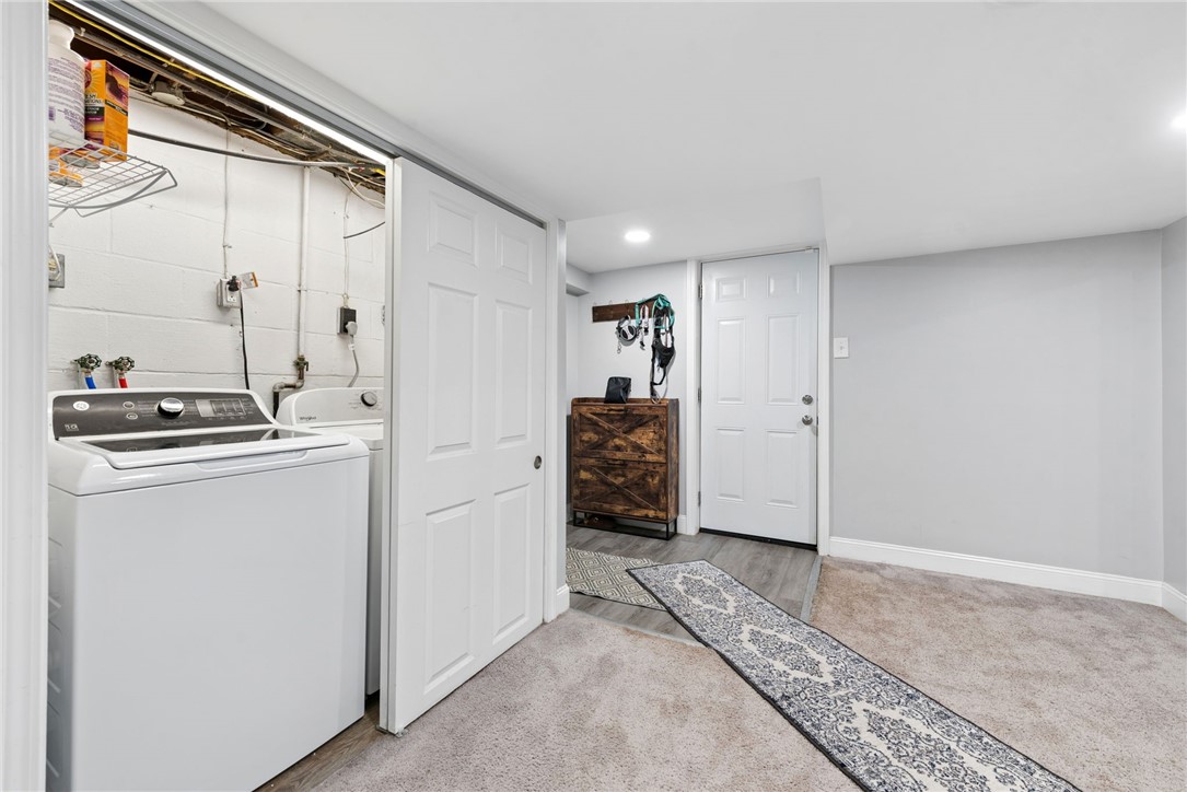 5667 Janet Dr