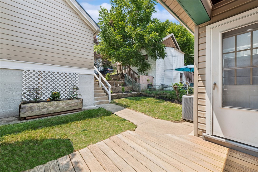 1233 Arkansas Ave