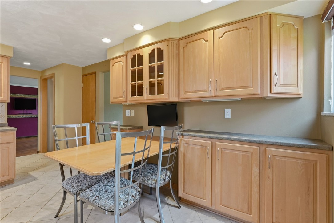 516 Macbeth Dr