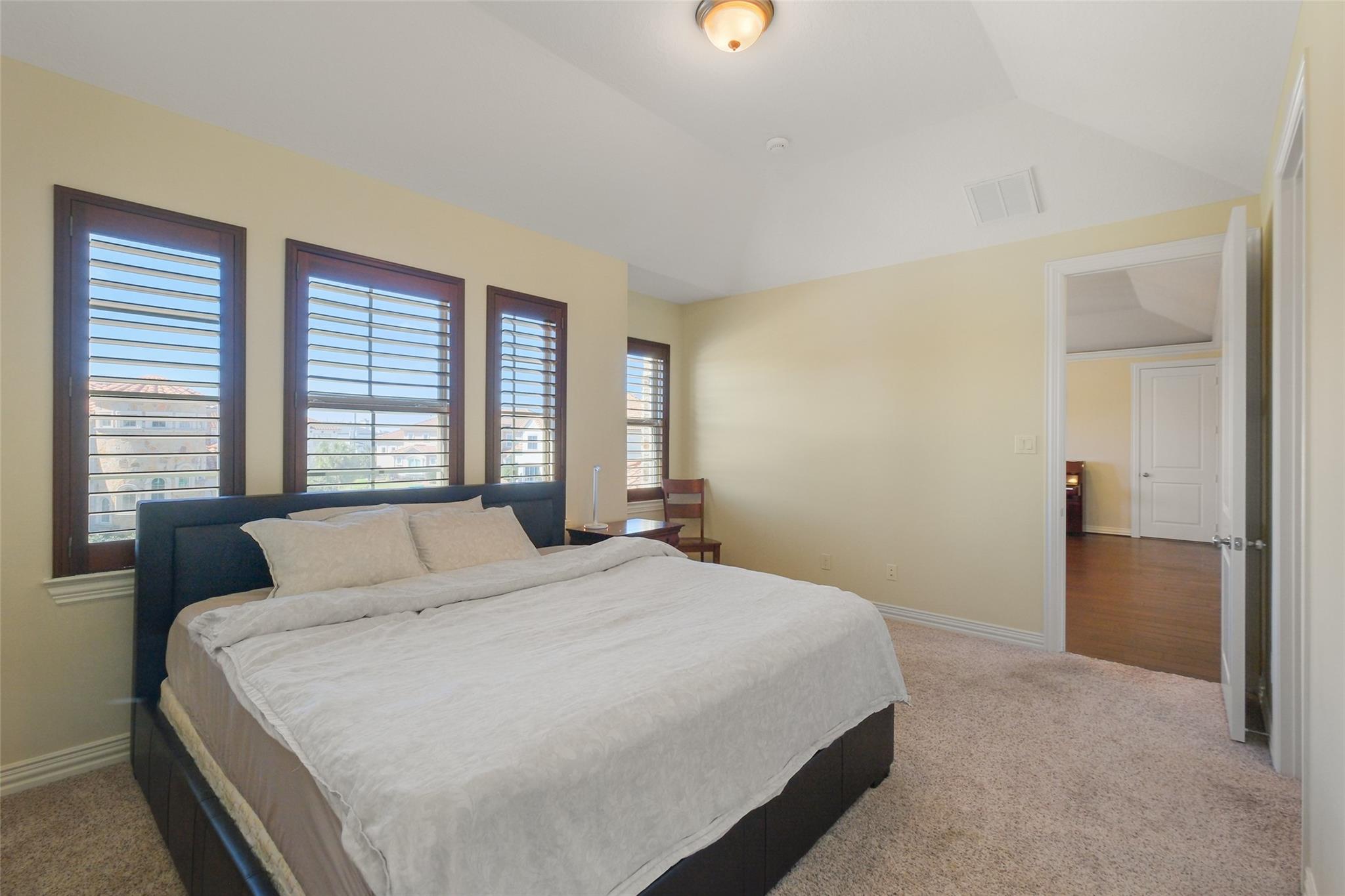 2123 Camden Creek Lane