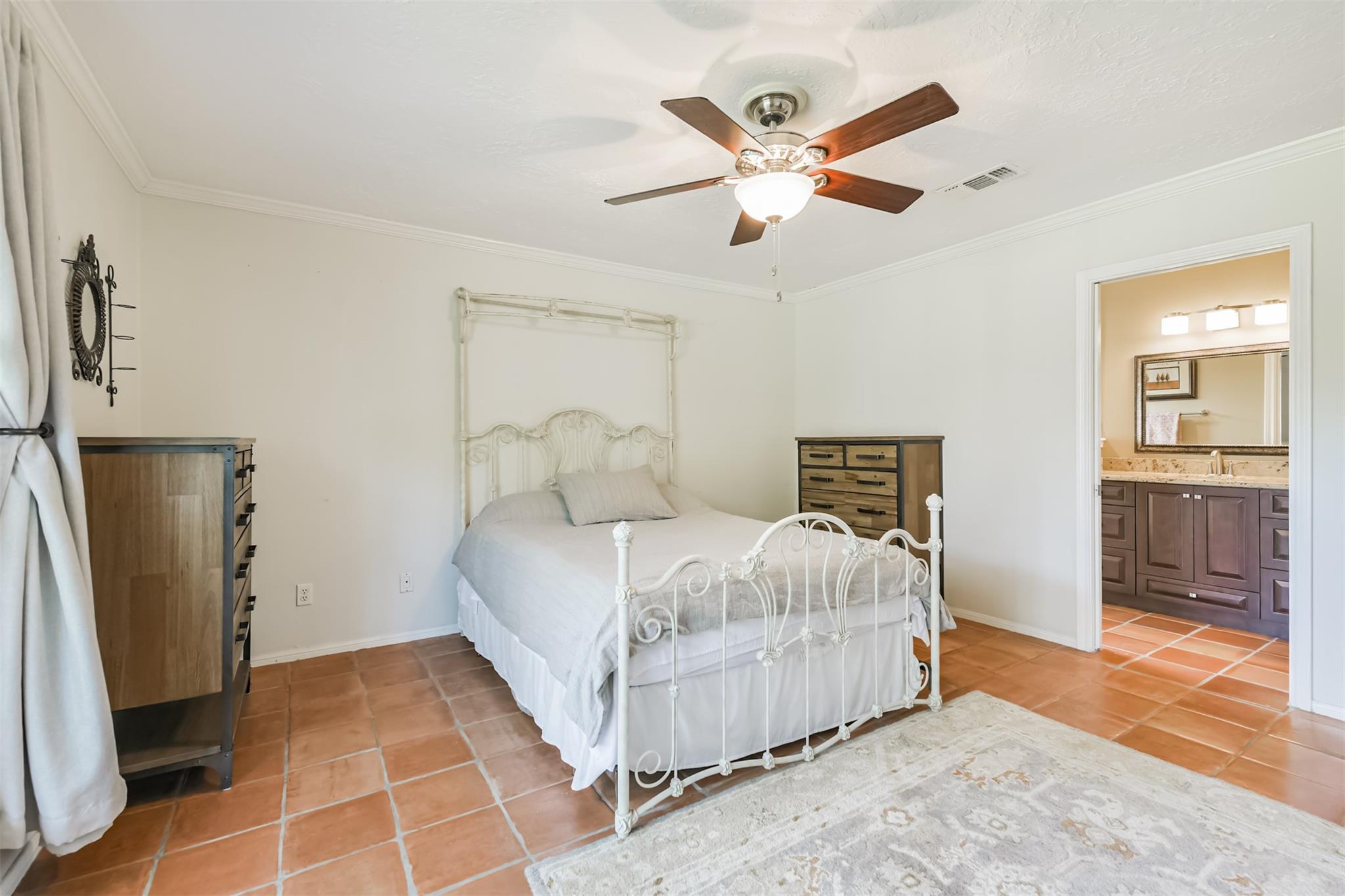 12407 Wedgehill Lane