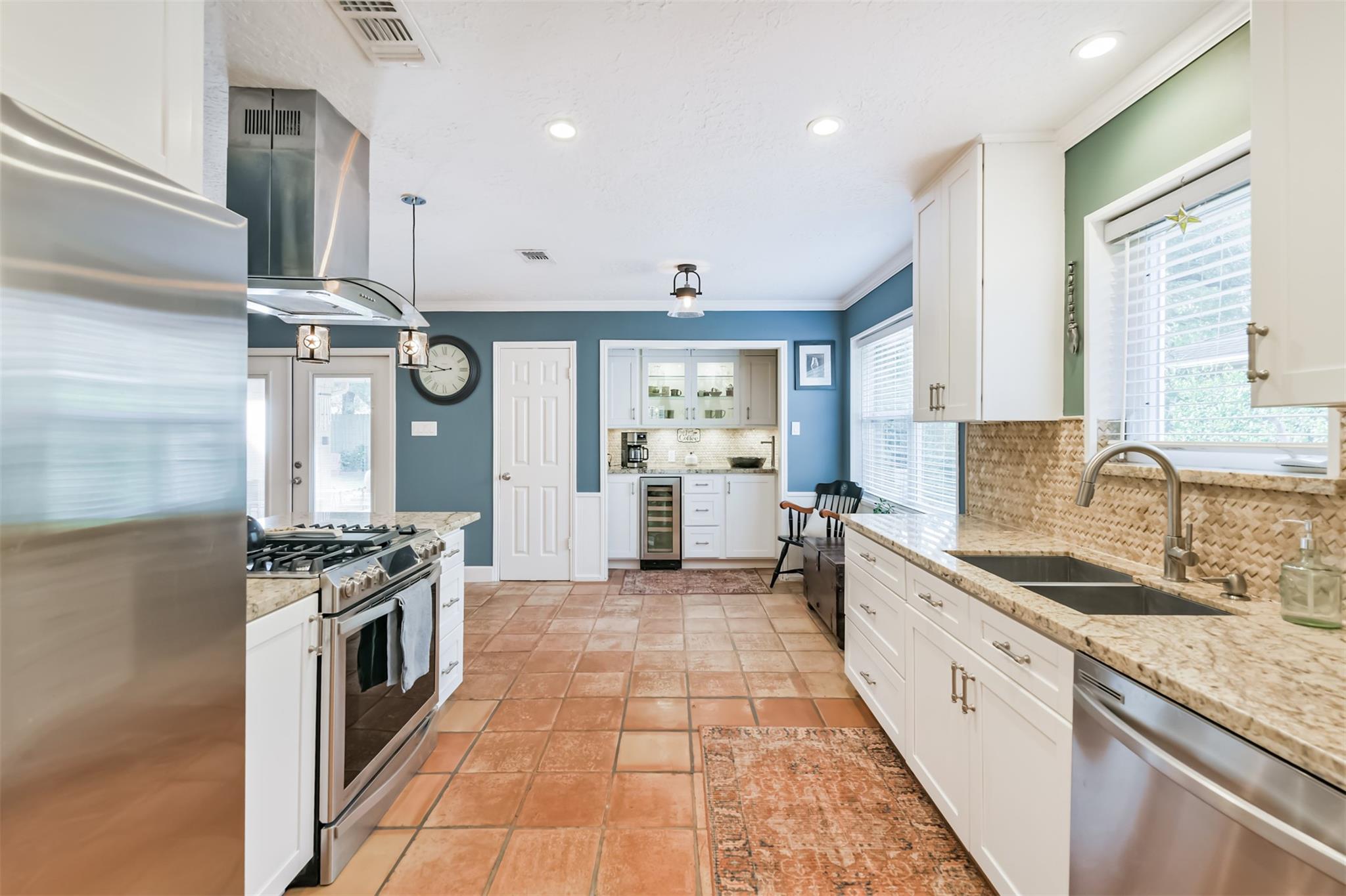 12407 Wedgehill Lane