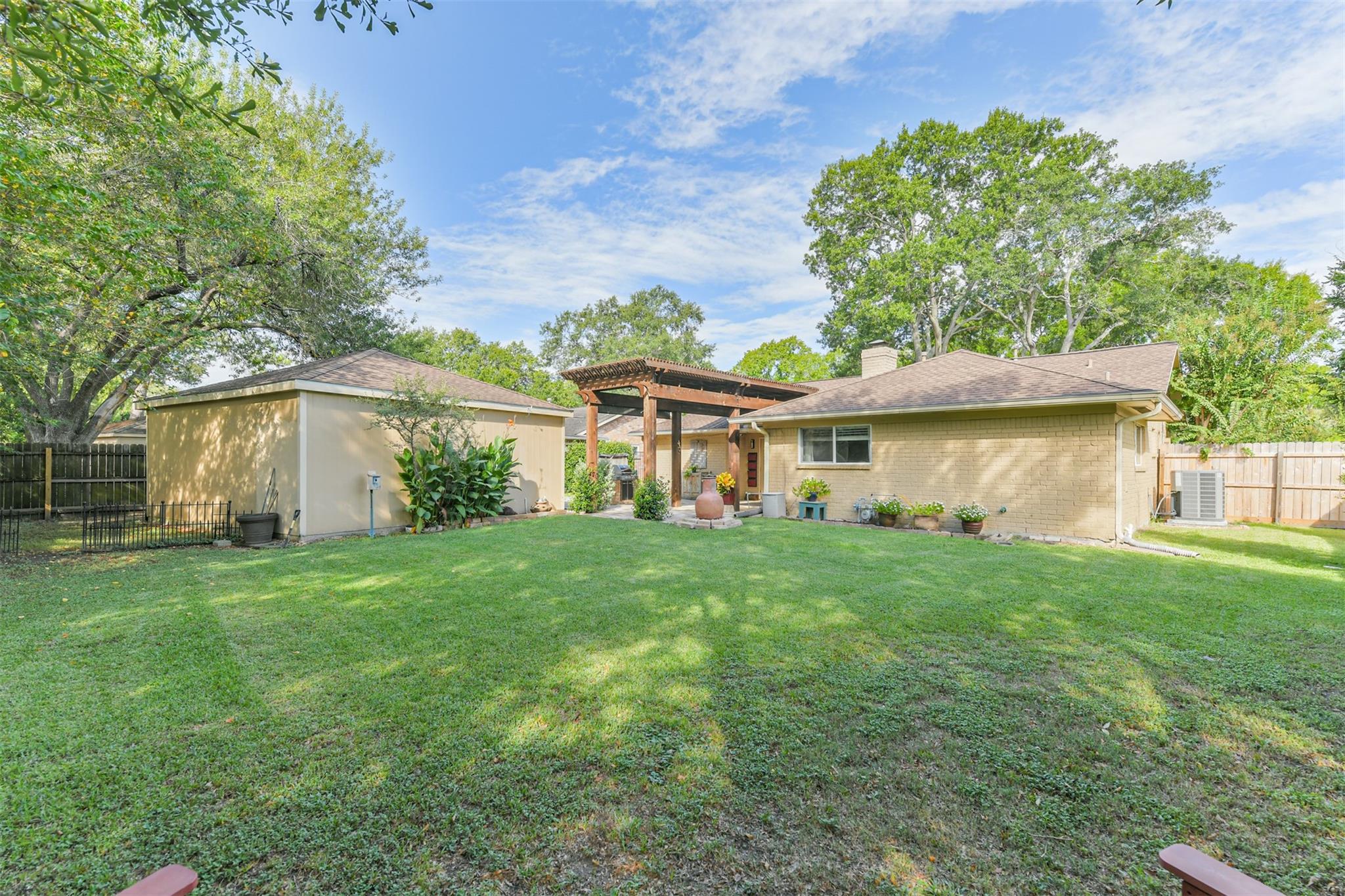 12407 Wedgehill Lane