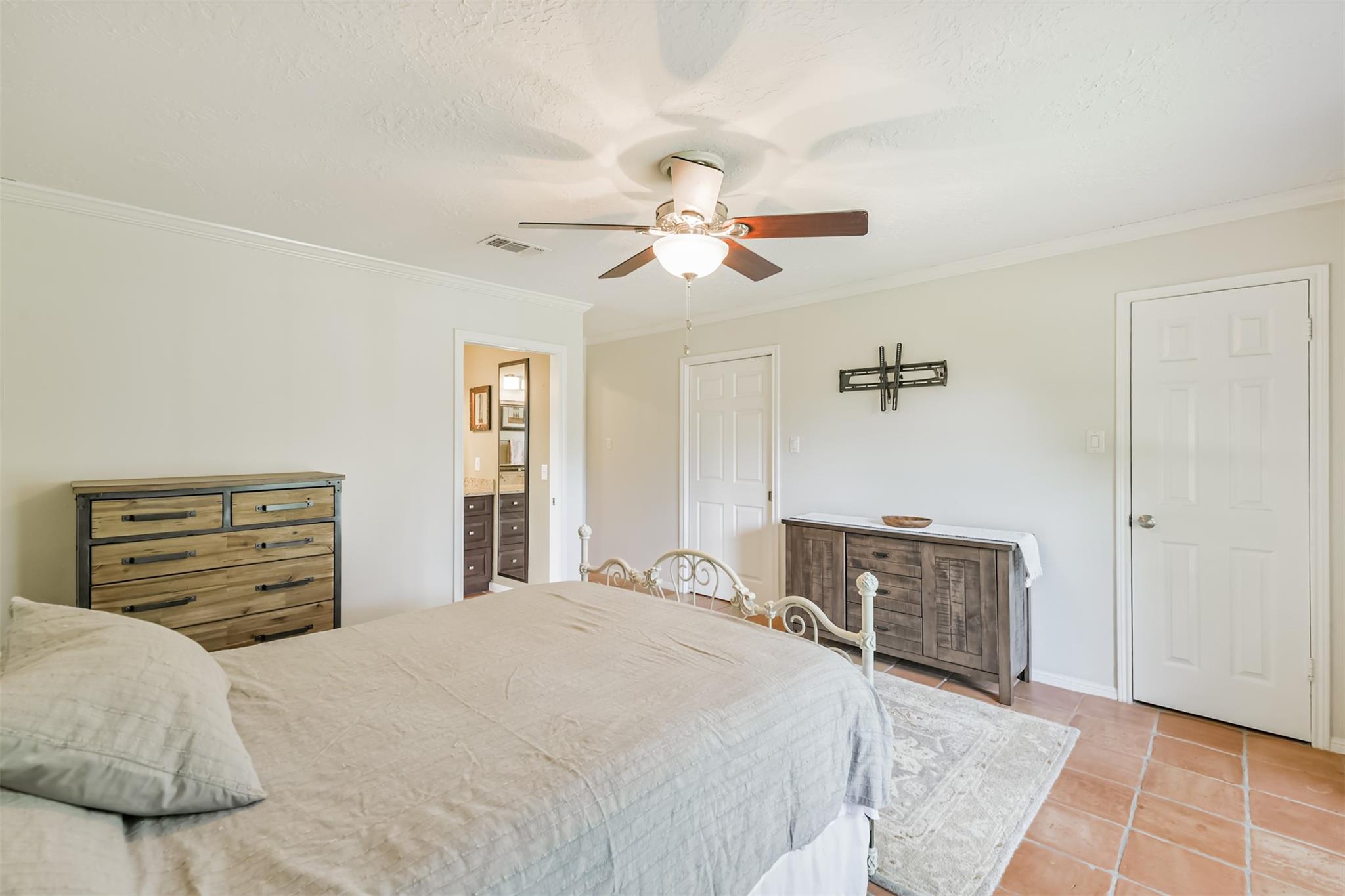 12407 Wedgehill Lane
