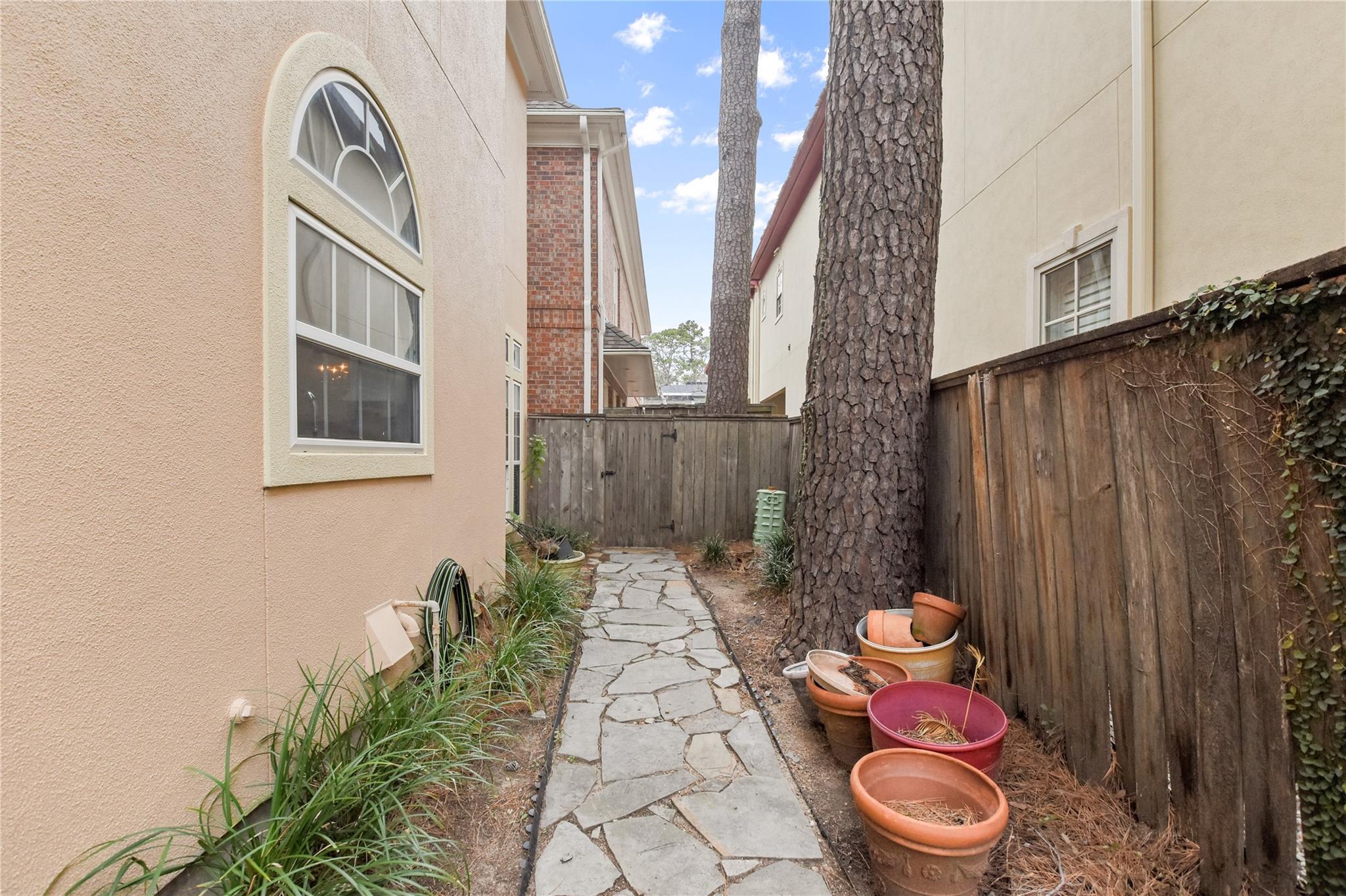 14 Pinewold Court