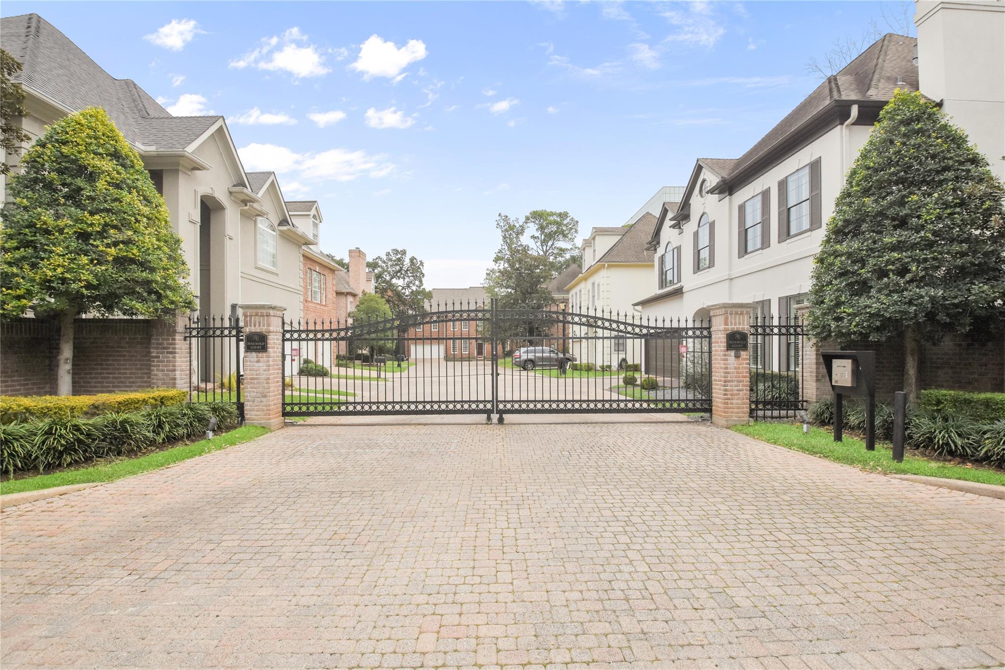 14 Pinewold Court