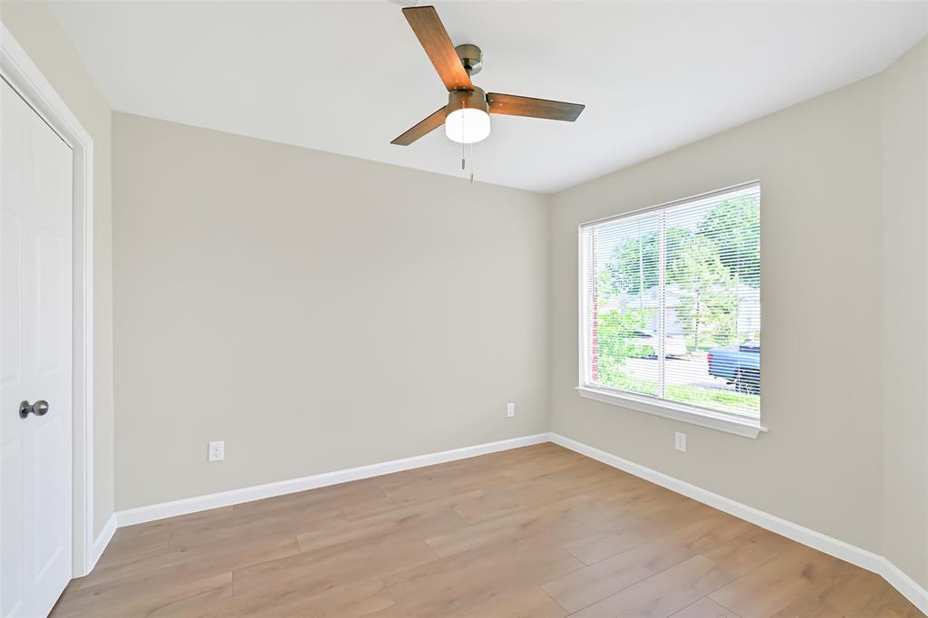 6334 Cambridge Glen Lane
