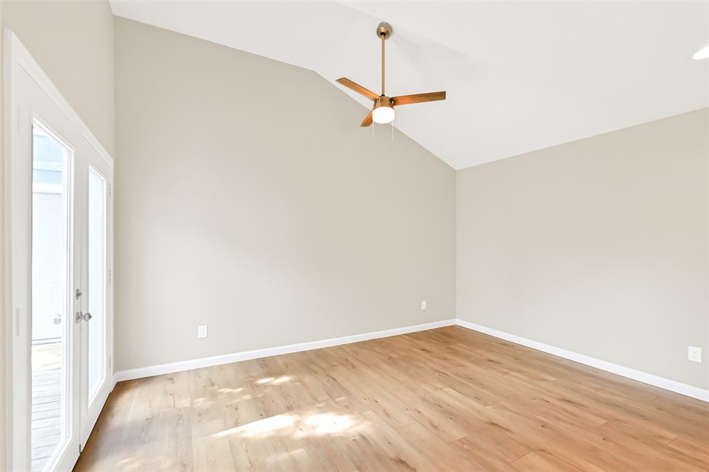 6334 Cambridge Glen Lane
