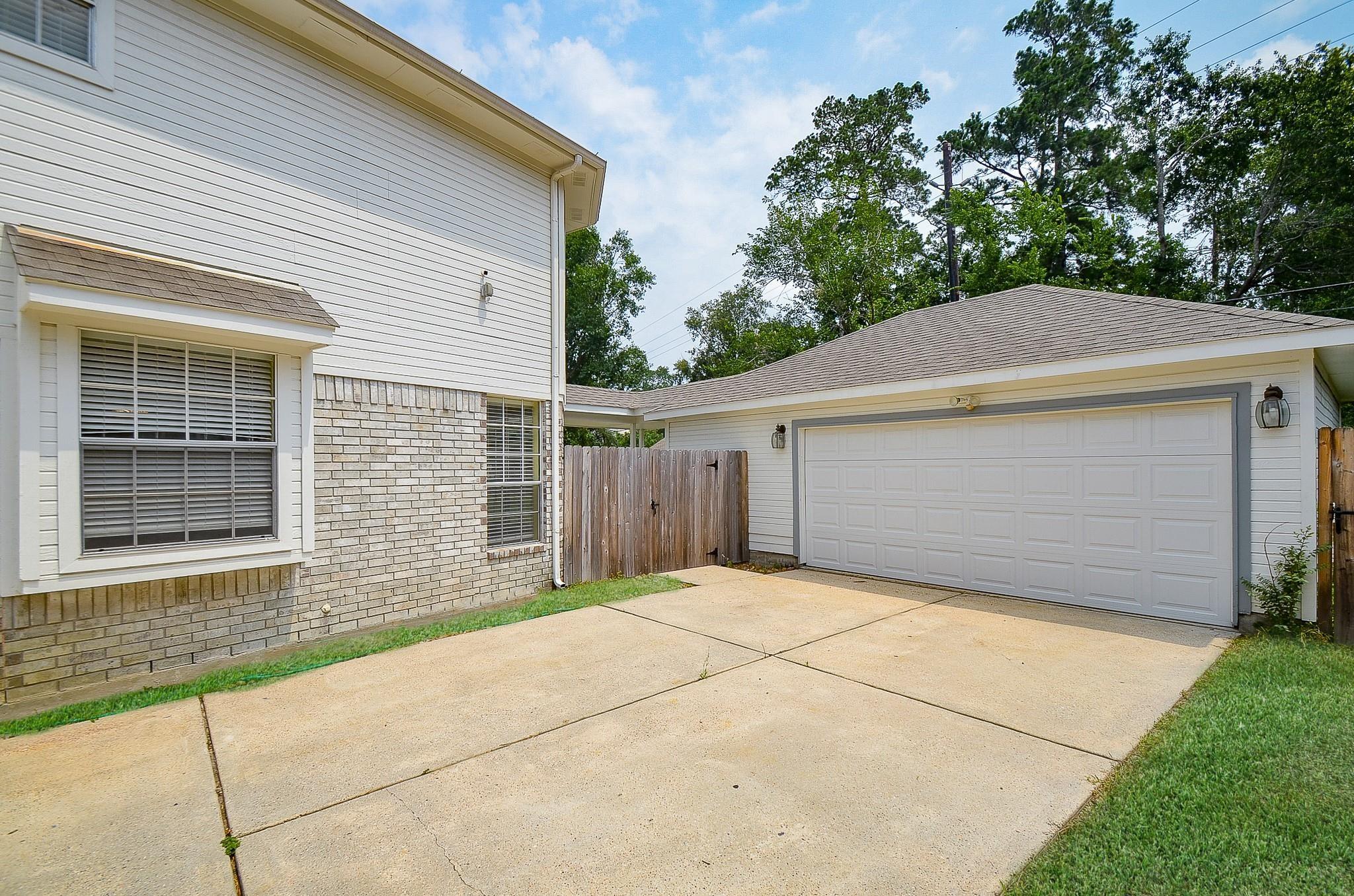 318 N Cypress Estates Circle