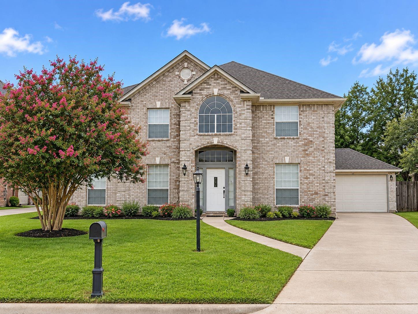 318 N Cypress Estates Circle