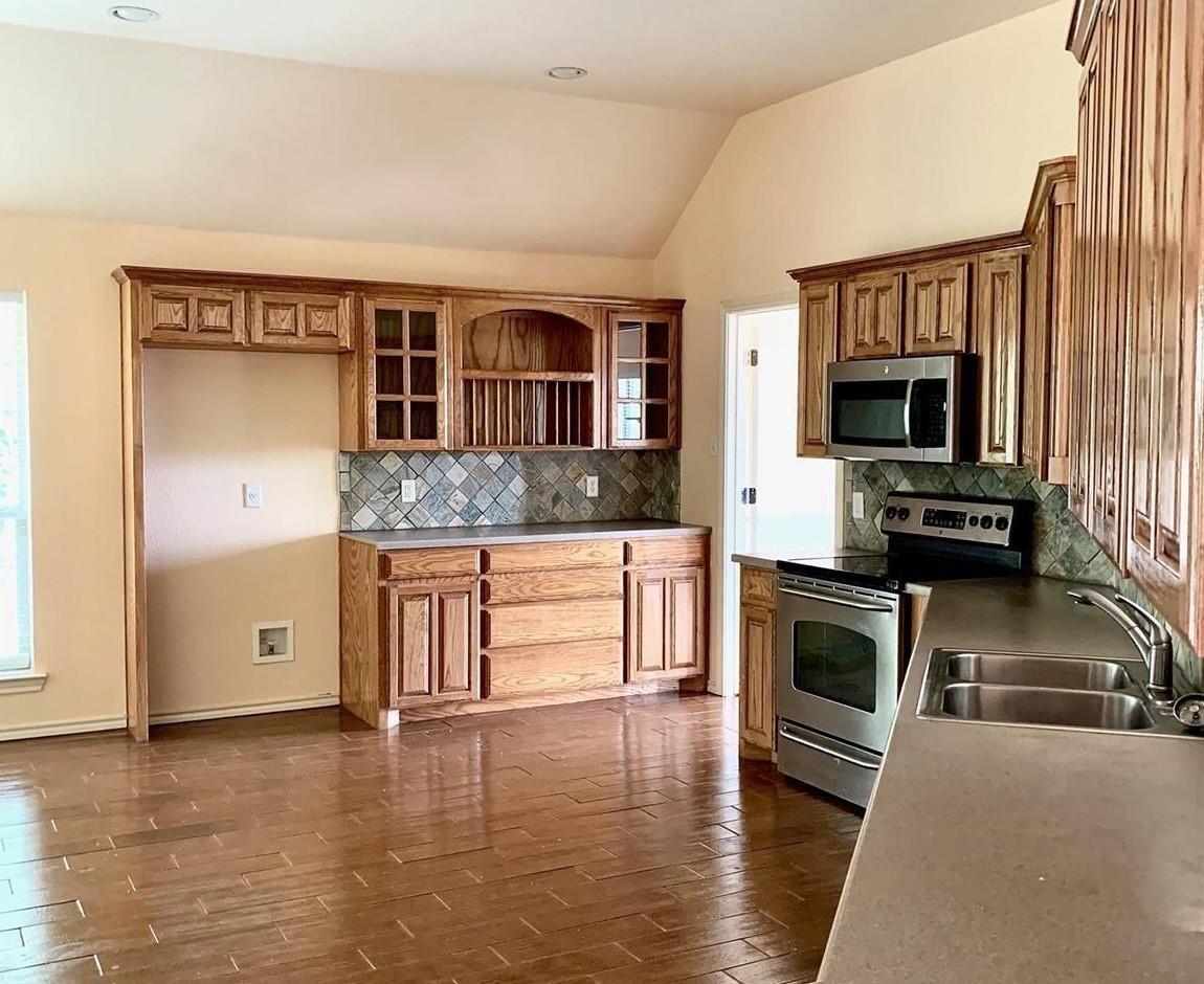 10954 Live Oak Creek Drive