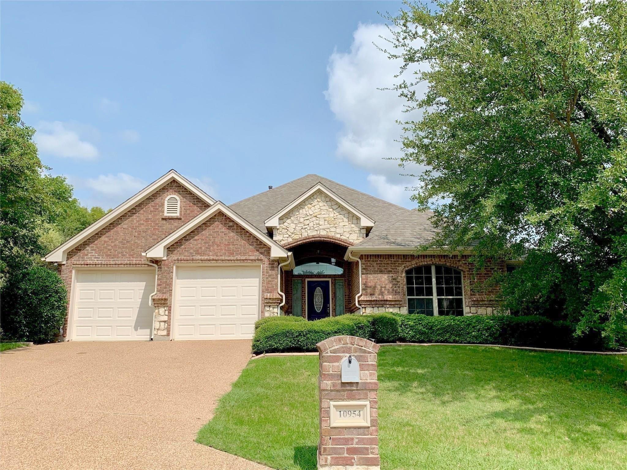 10954 Live Oak Creek Drive