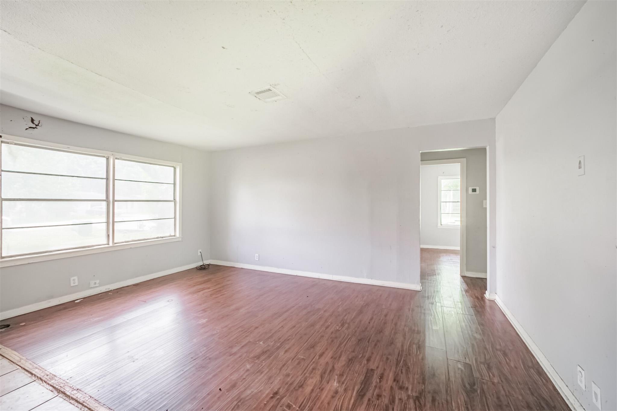 606 Roosevelt Street