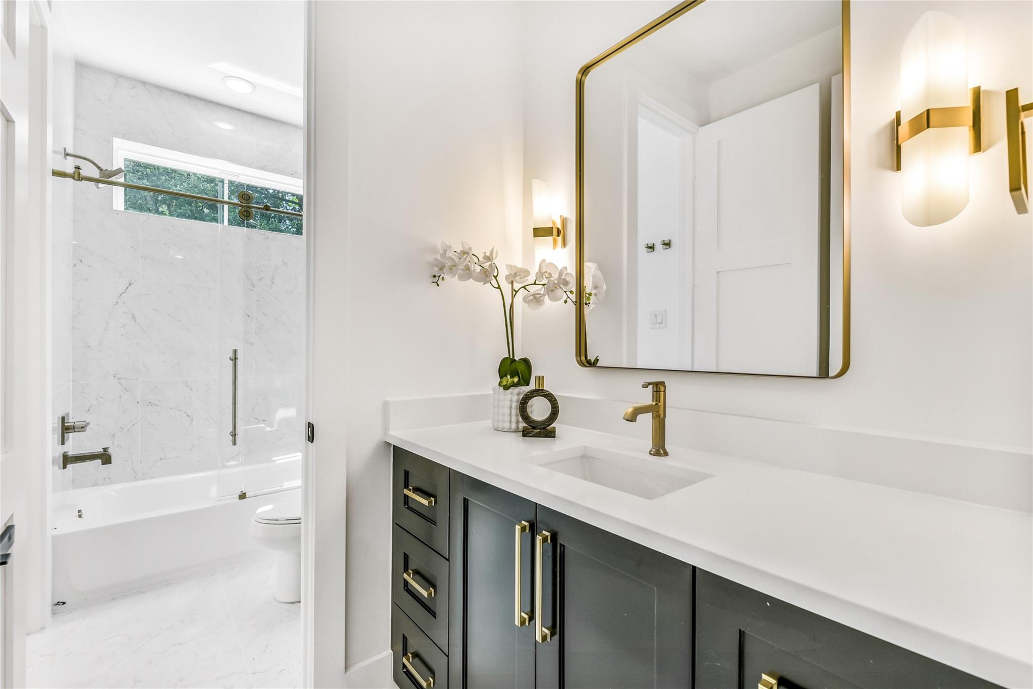 1909 Lauderdale Street, Houston