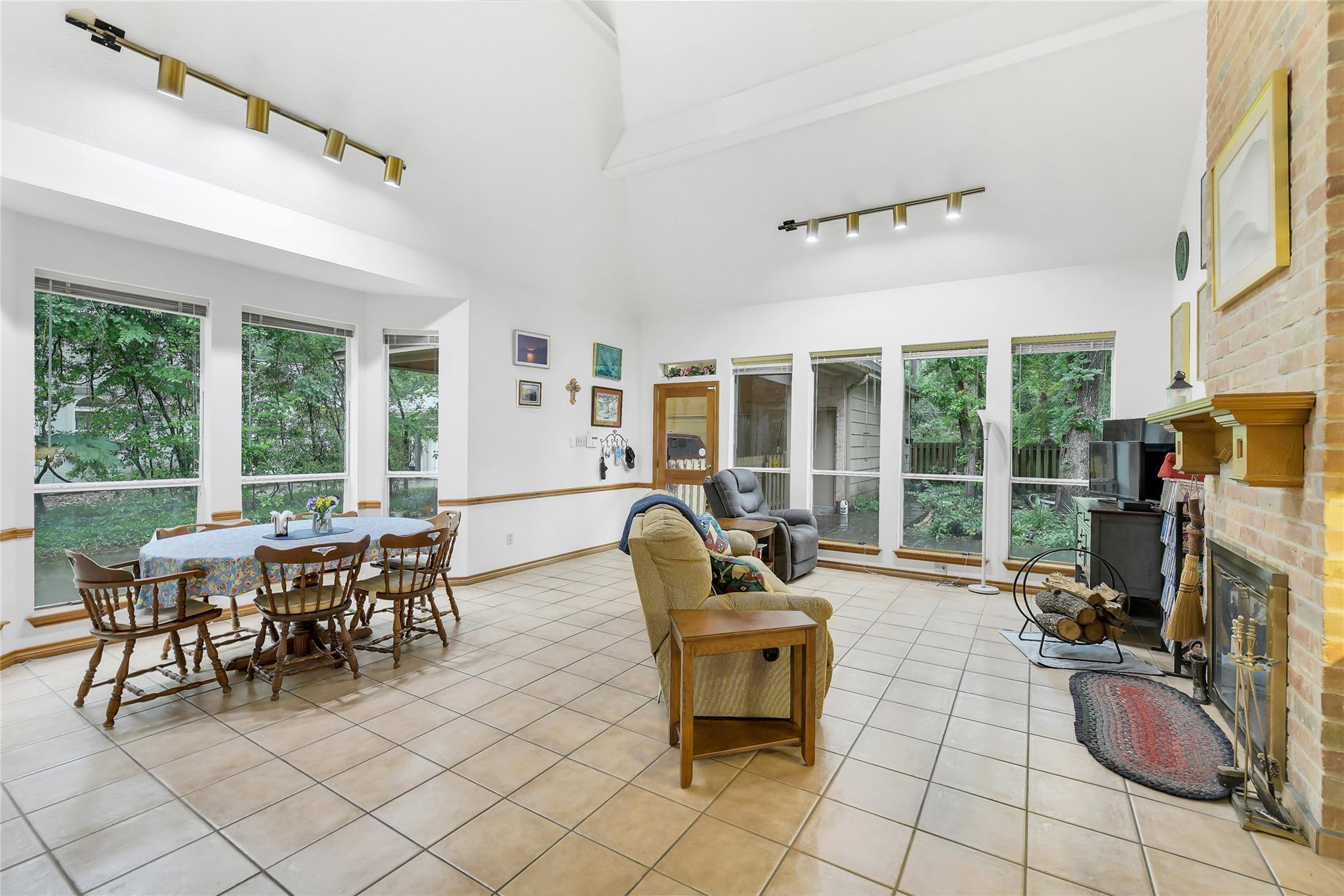 23 Golden Sunset Circle