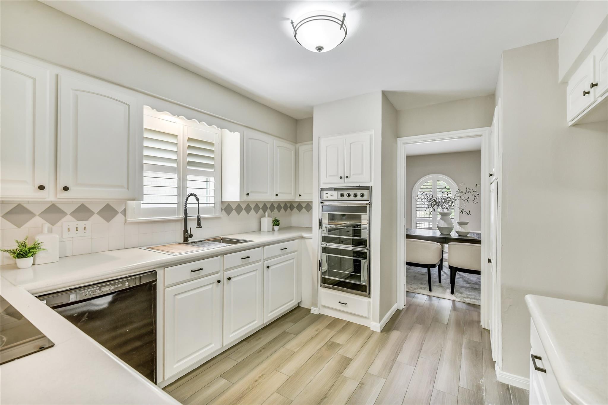 7522 Deep Forest Drive