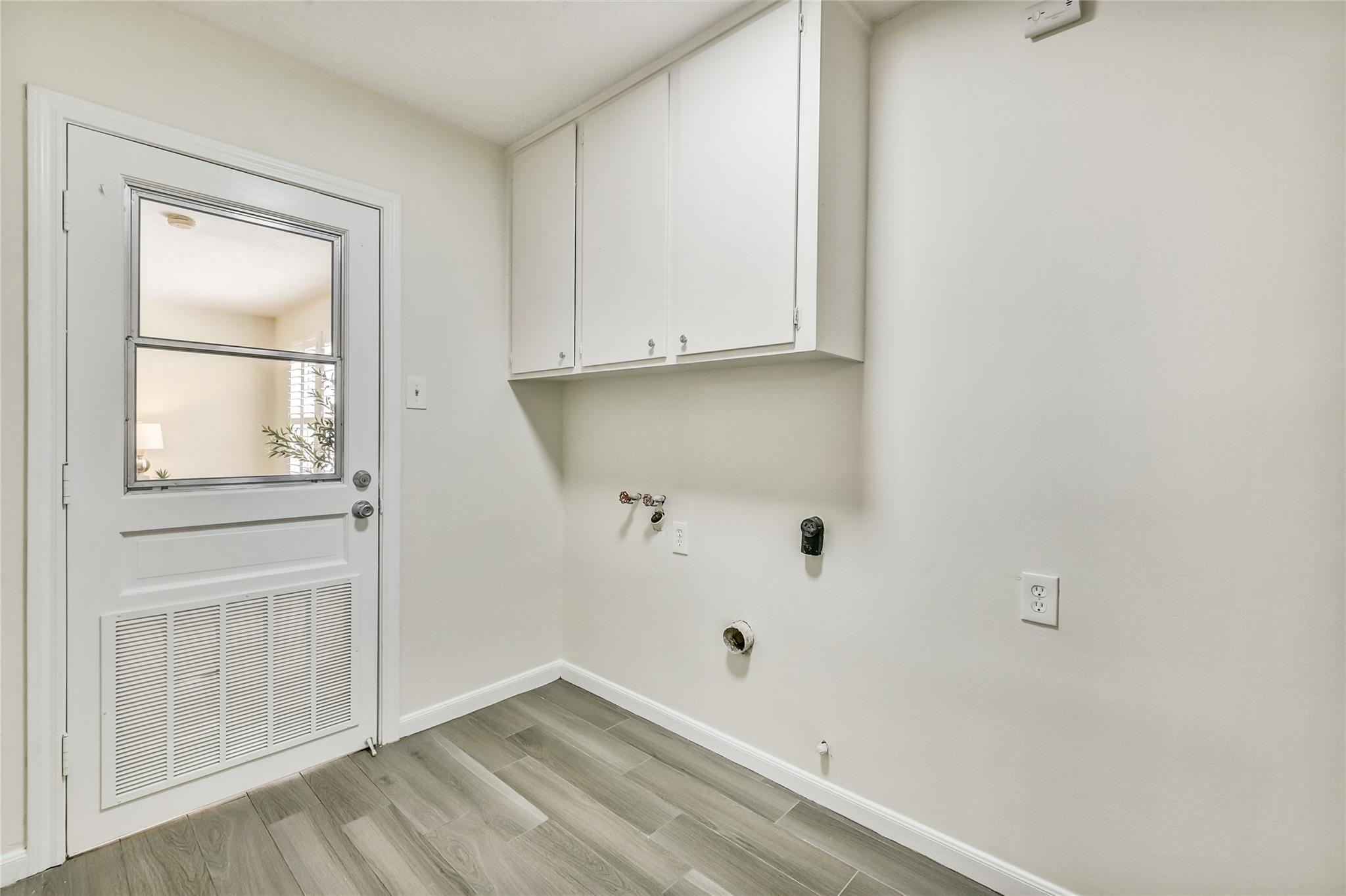 7522 Deep Forest Drive