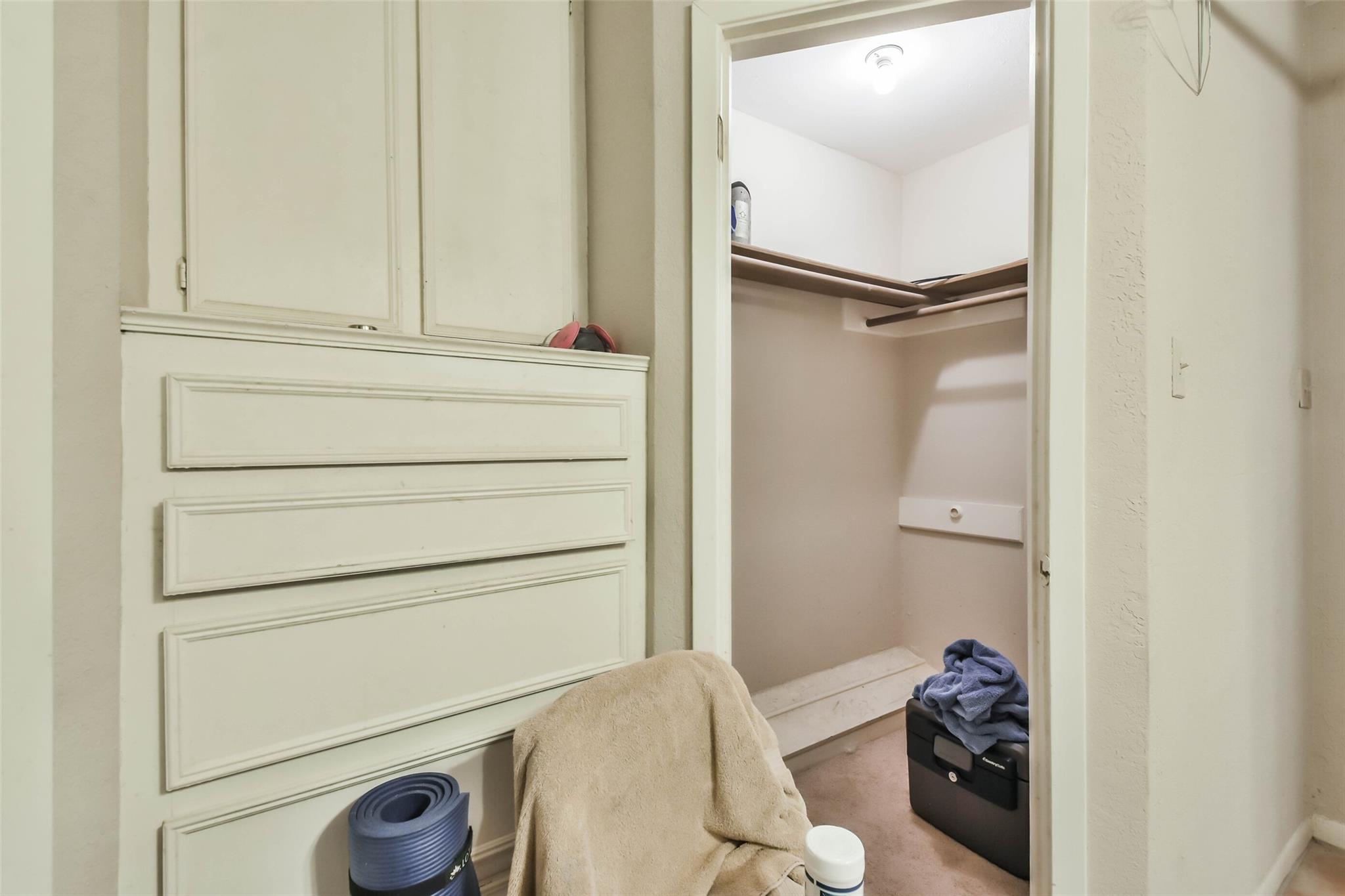 2253 River Valley Drive