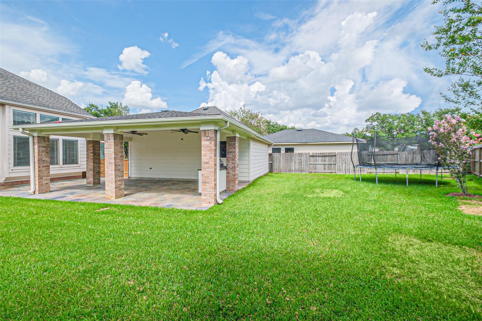 12207 Salmon Creek