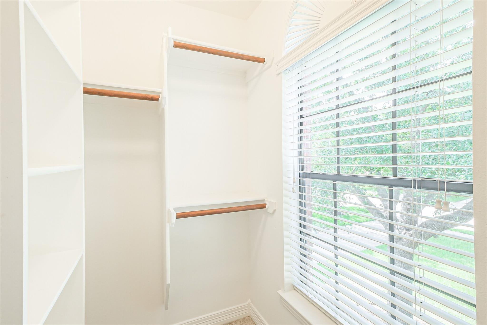 12207 Salmon Creek