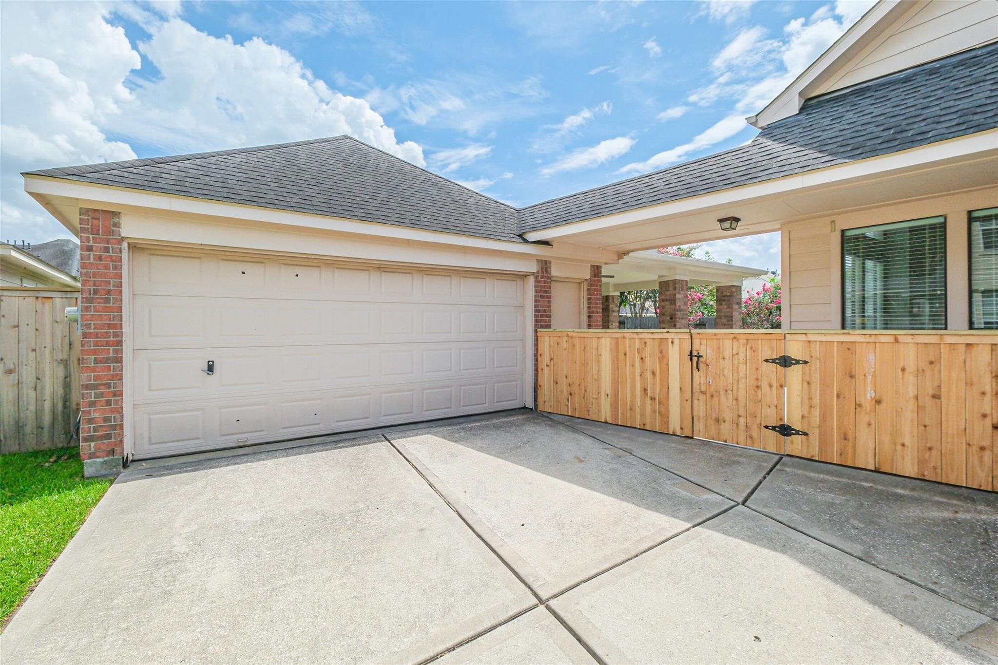 12207 Salmon Creek