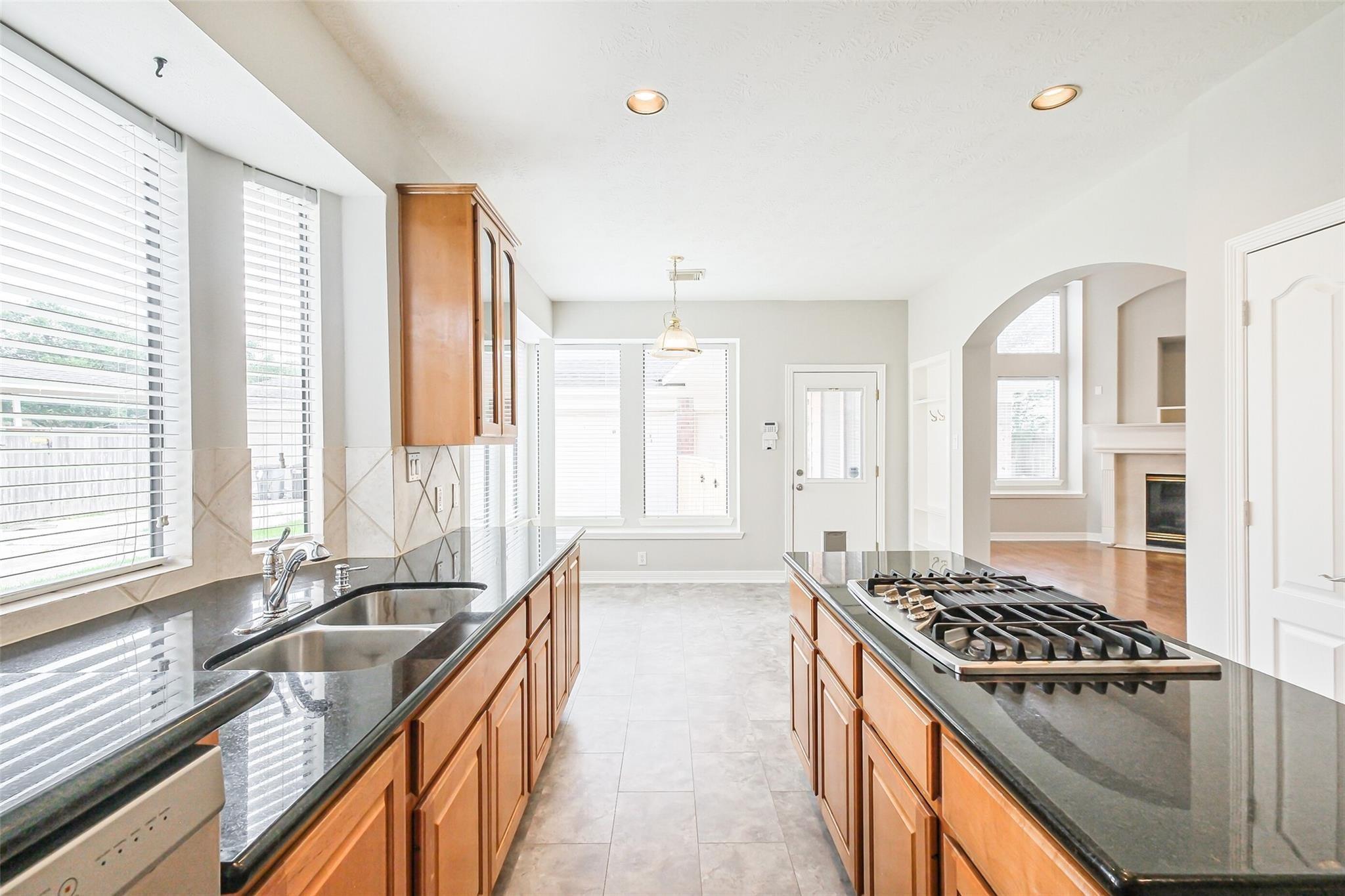 12207 Salmon Creek