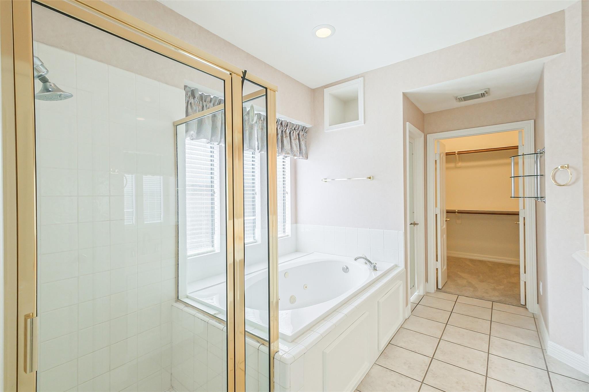 12207 Salmon Creek