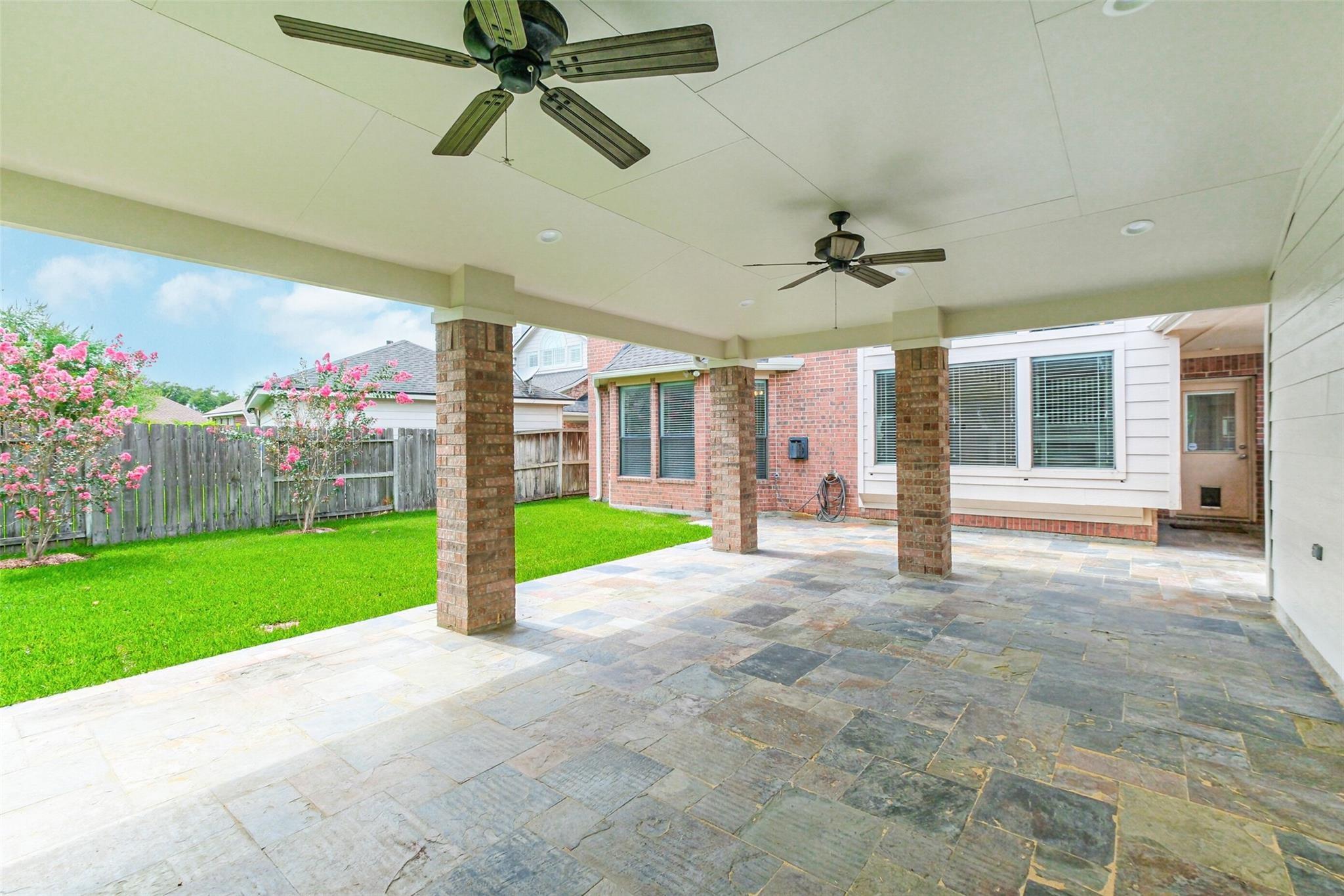 12207 Salmon Creek
