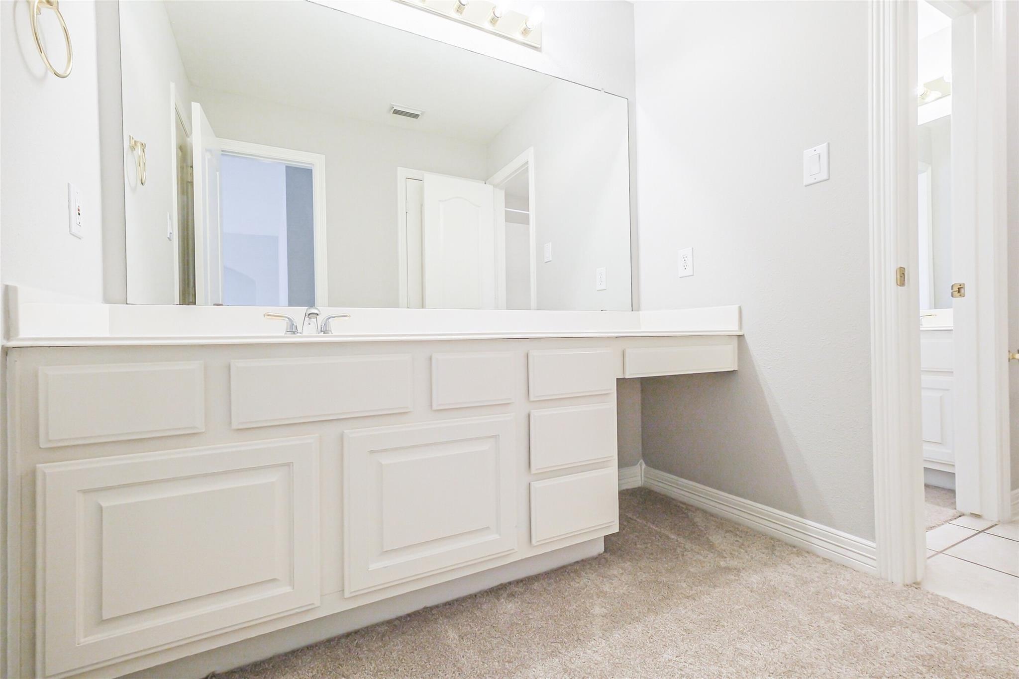 12207 Salmon Creek