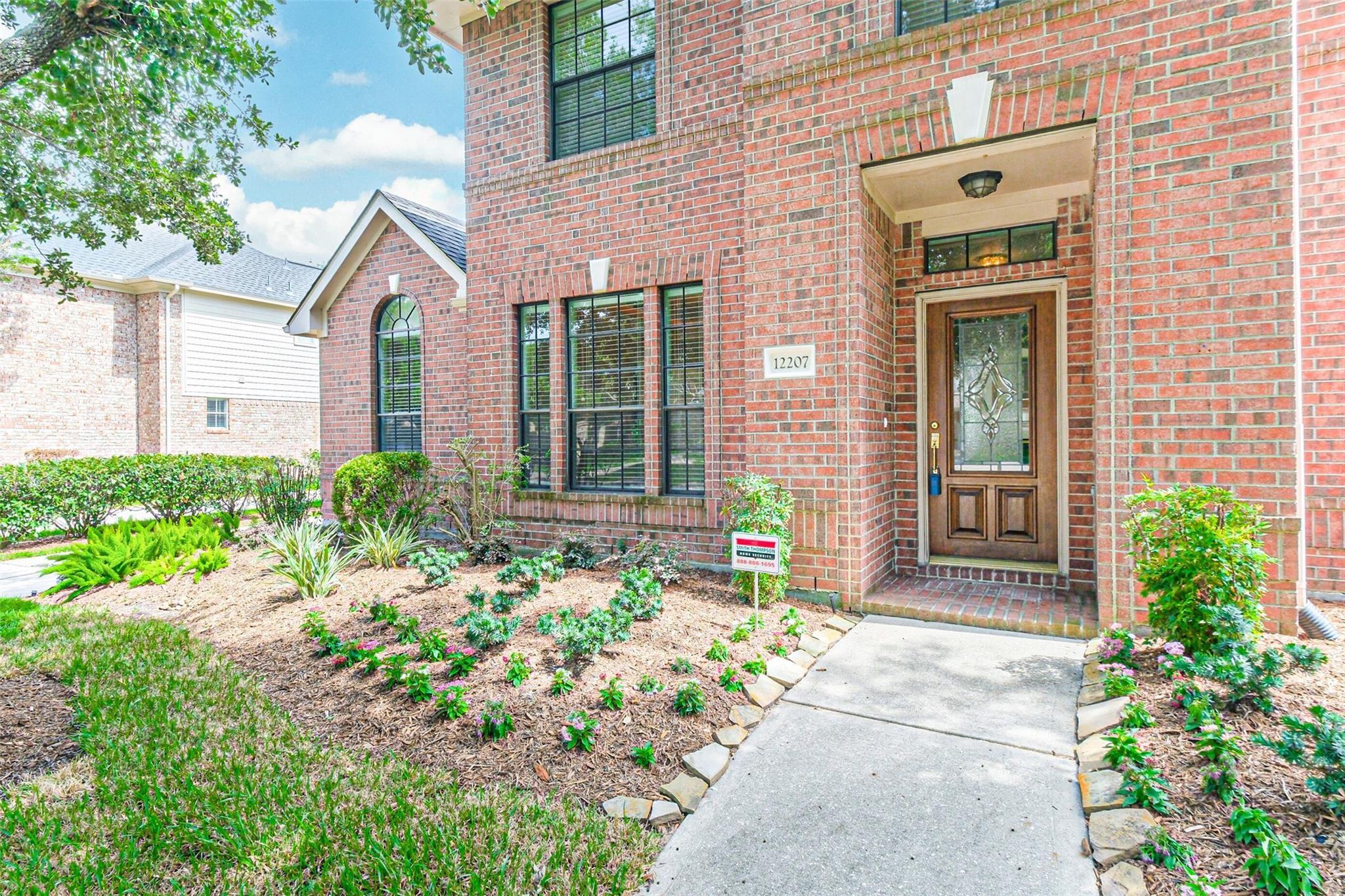 12207 Salmon Creek