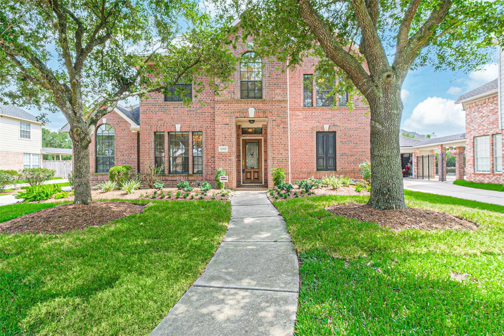 12207 Salmon Creek
