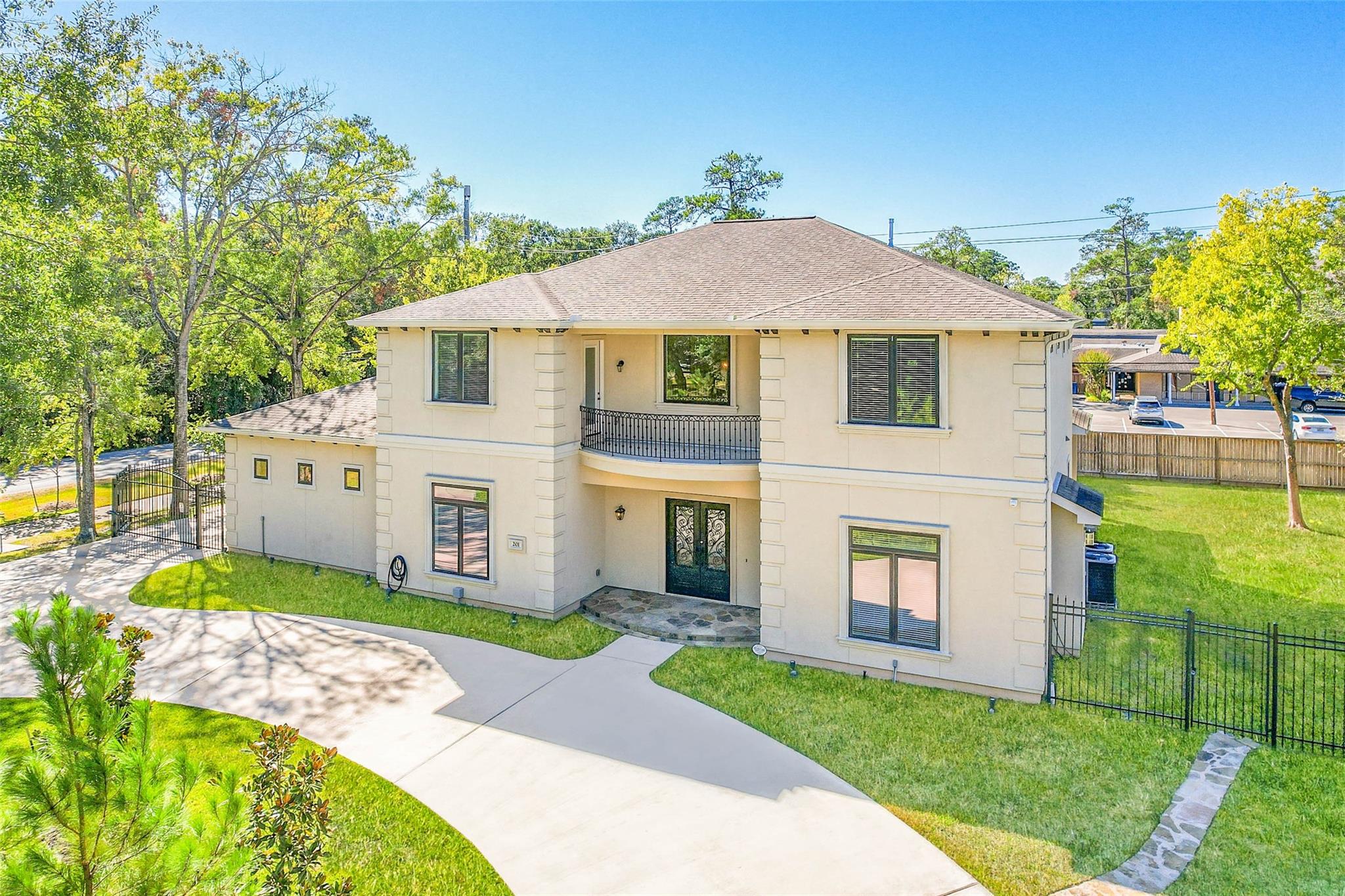 201 Mayerling Drive