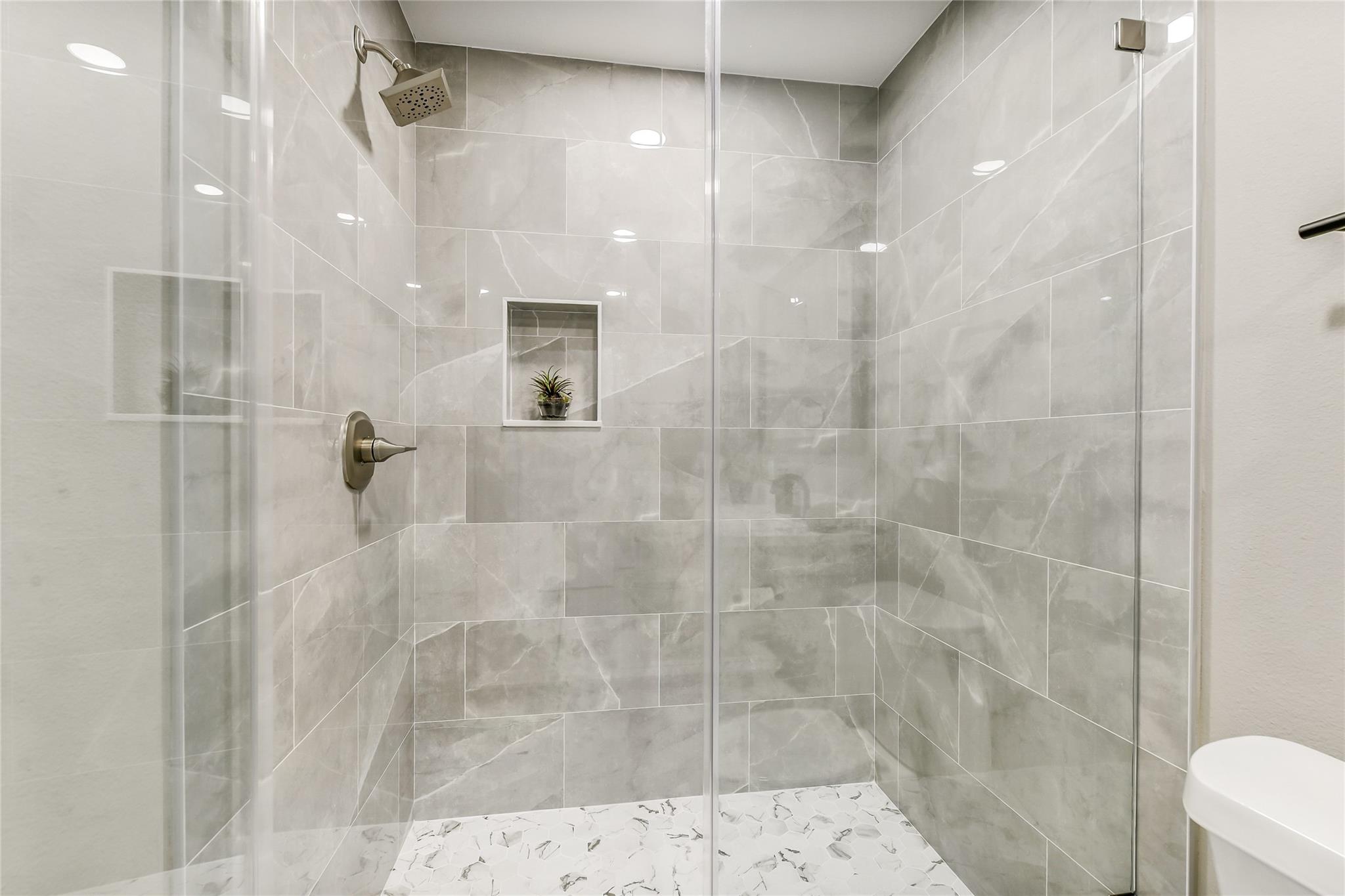 8333 Lanham Lane