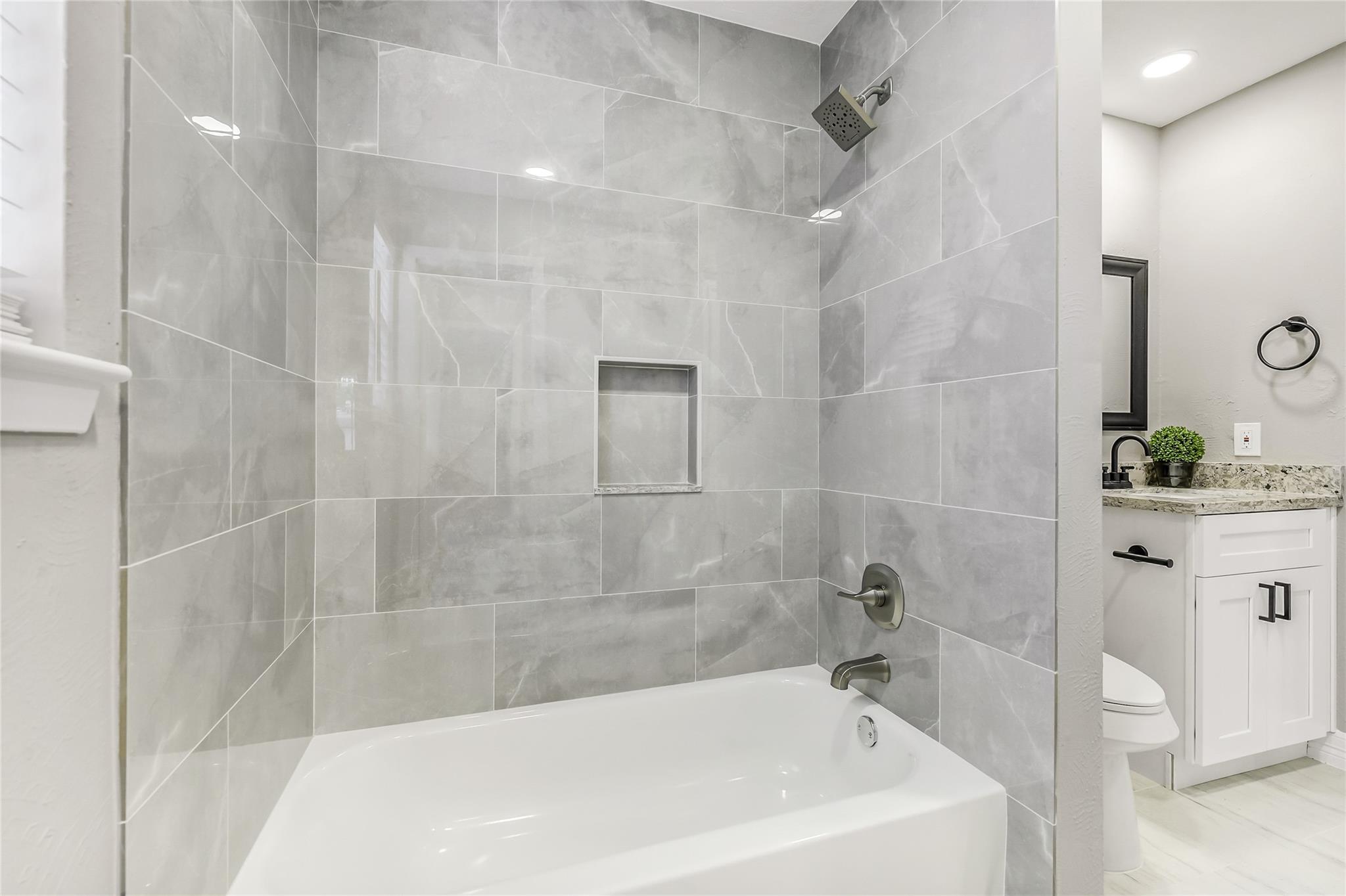 8333 Lanham Lane