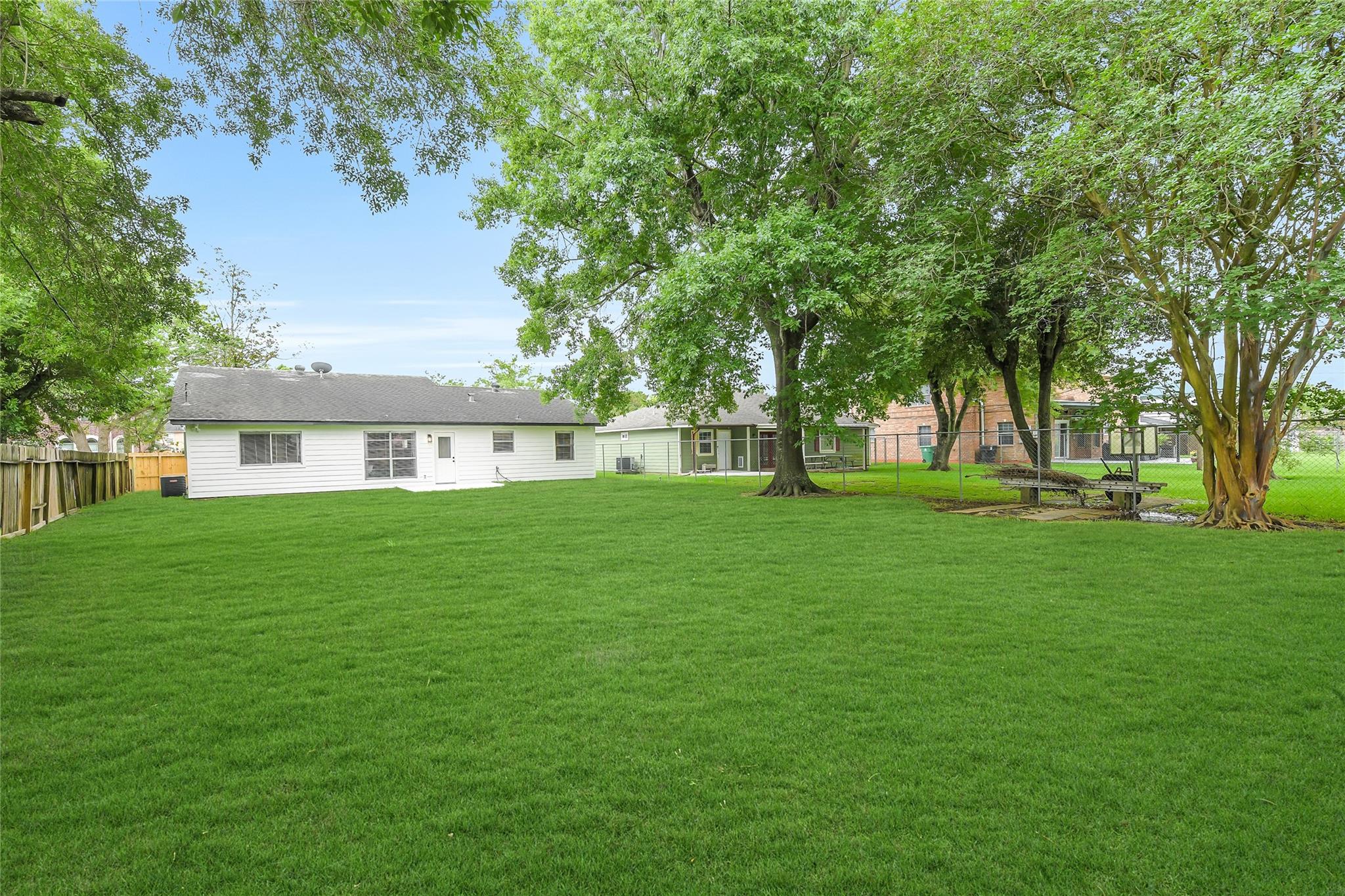 8333 Lanham Lane
