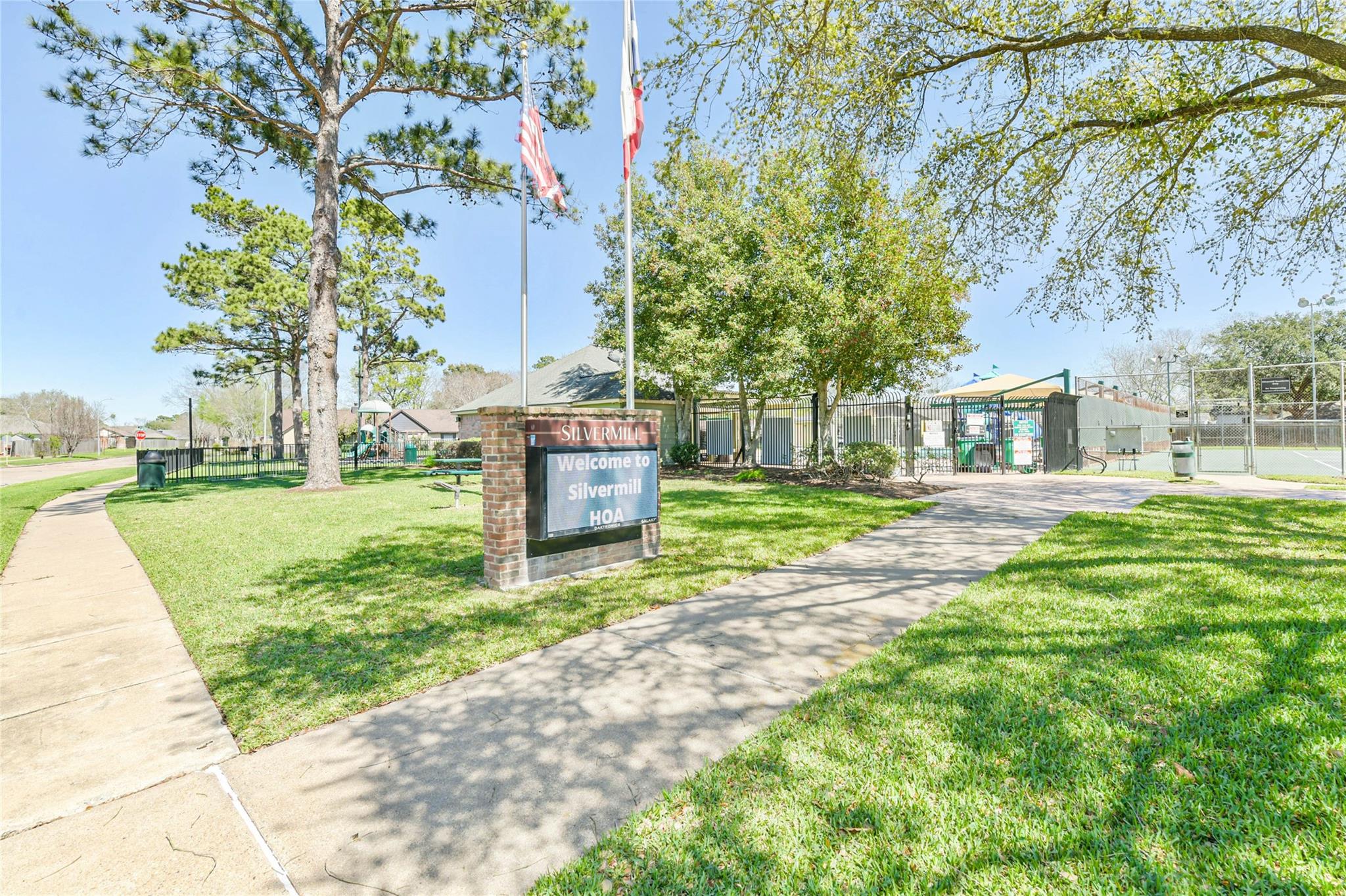 19323 Hollowlog Drive