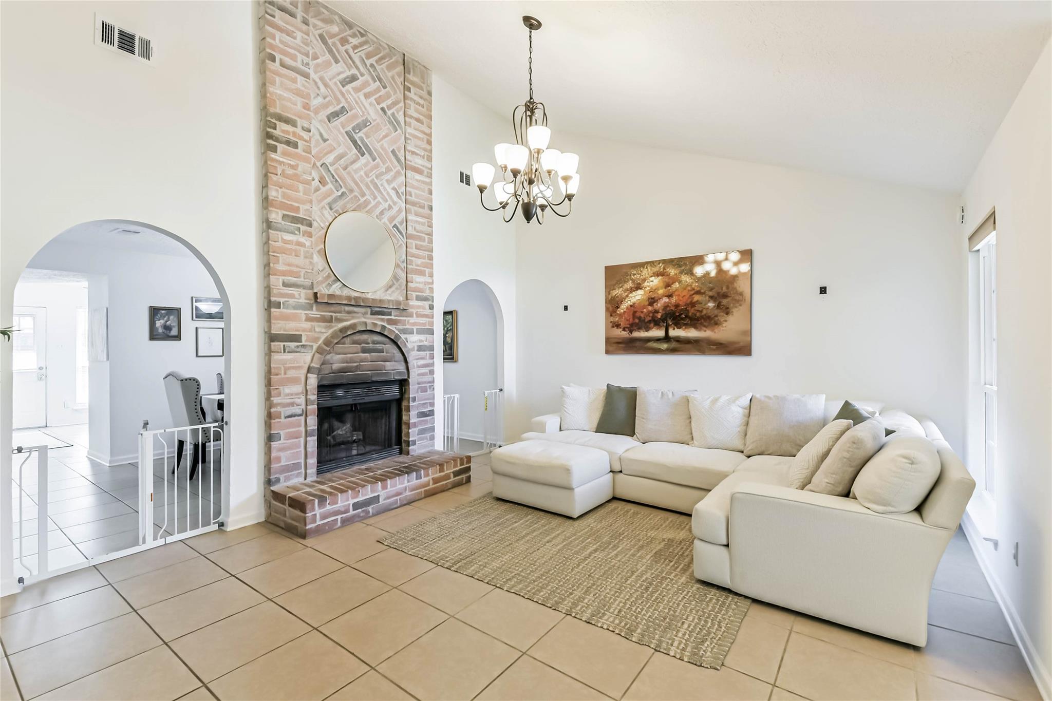 19323 Hollowlog Drive