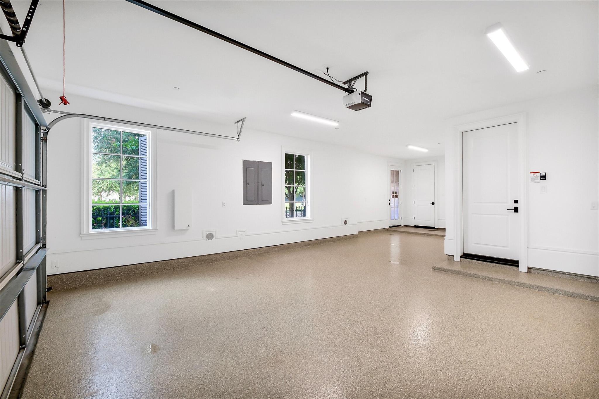 39 Crain Square Boulevard