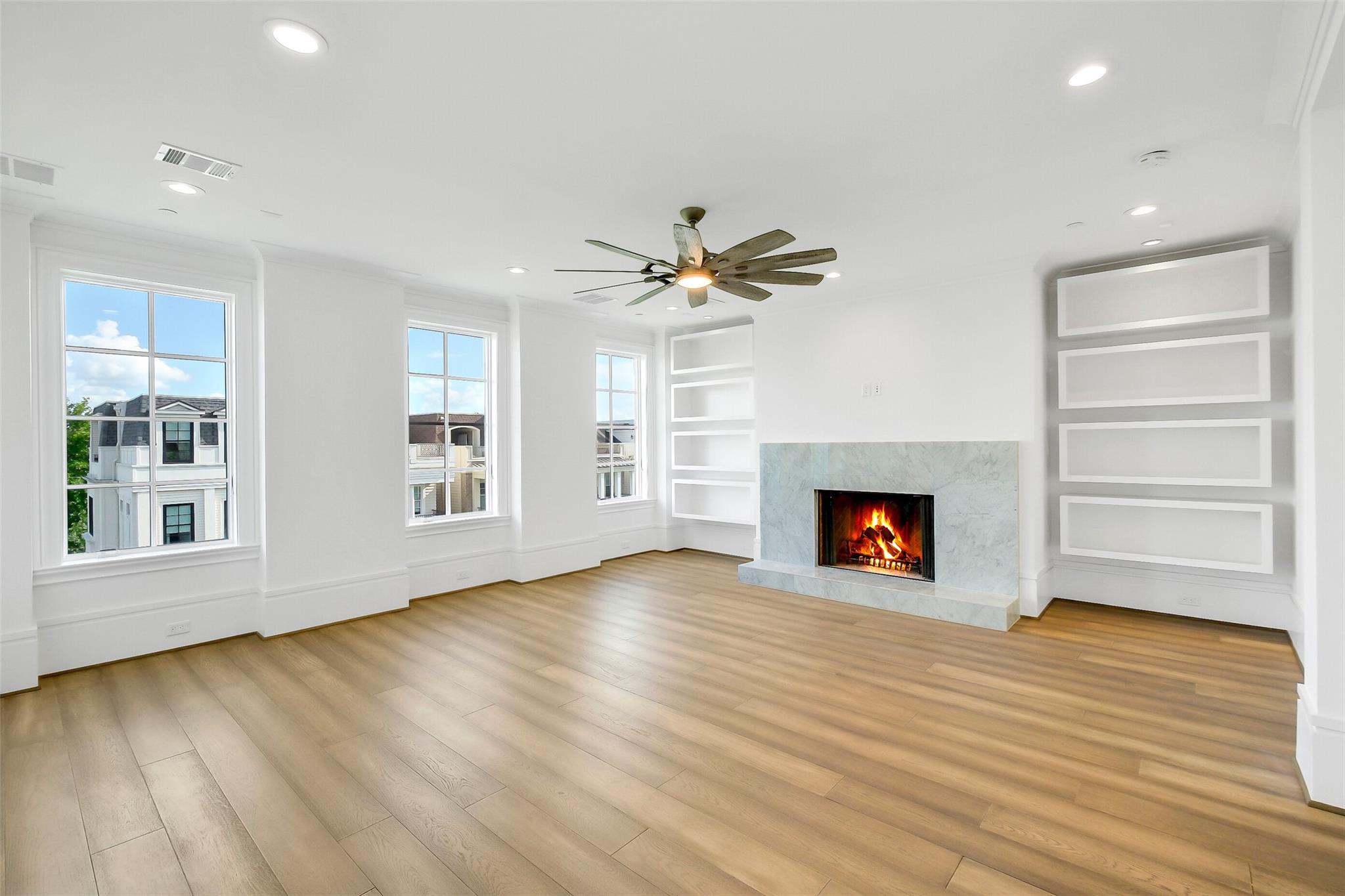 39 Crain Square Boulevard