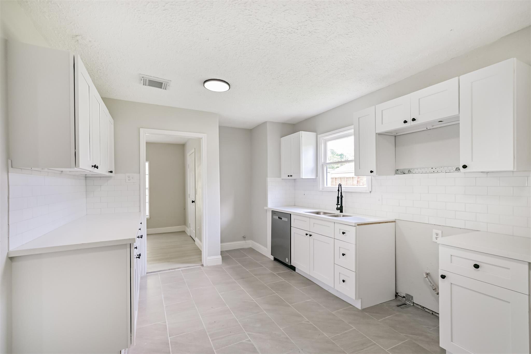 5007 Northridge Drive