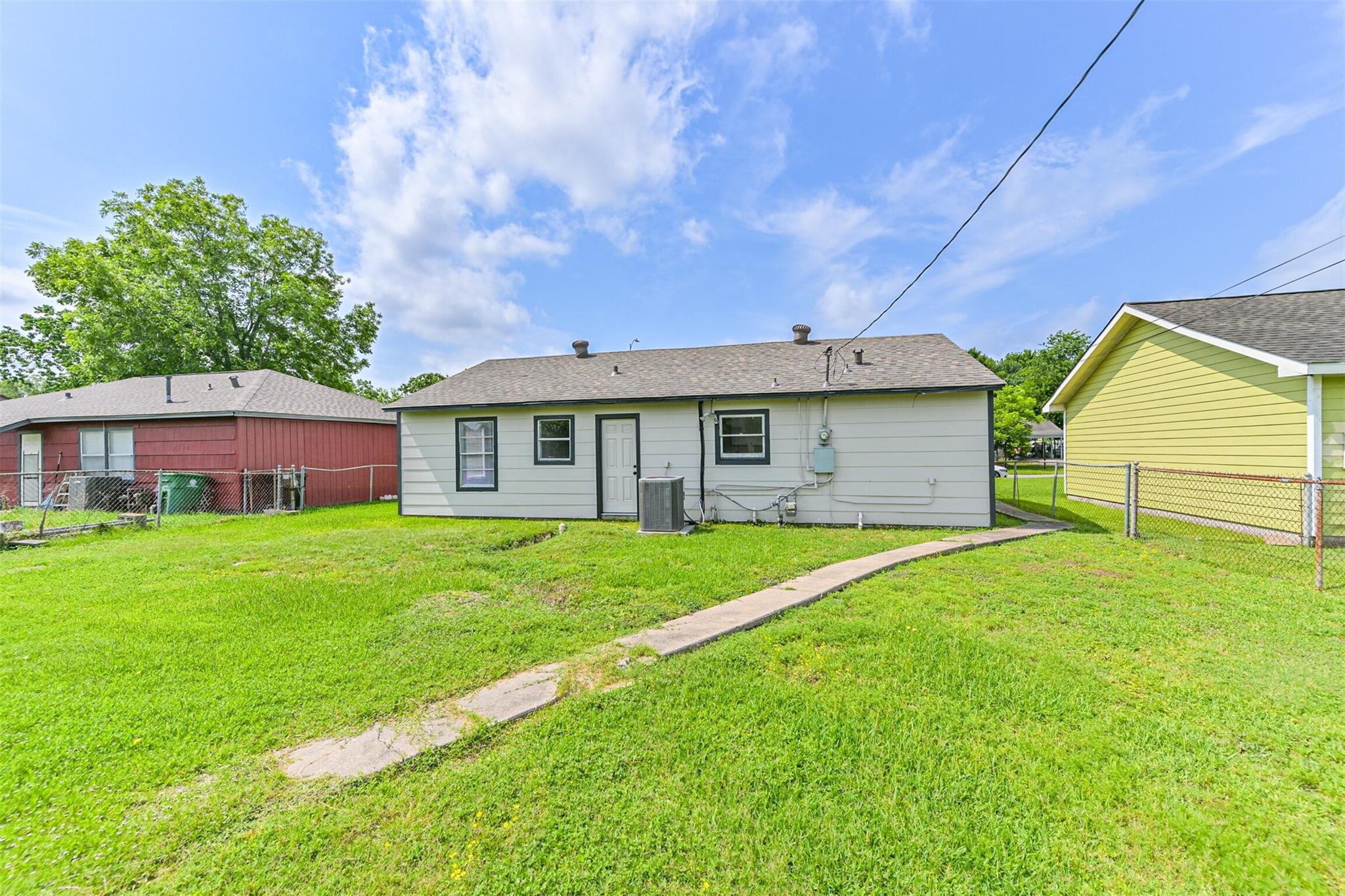 5007 Northridge Drive