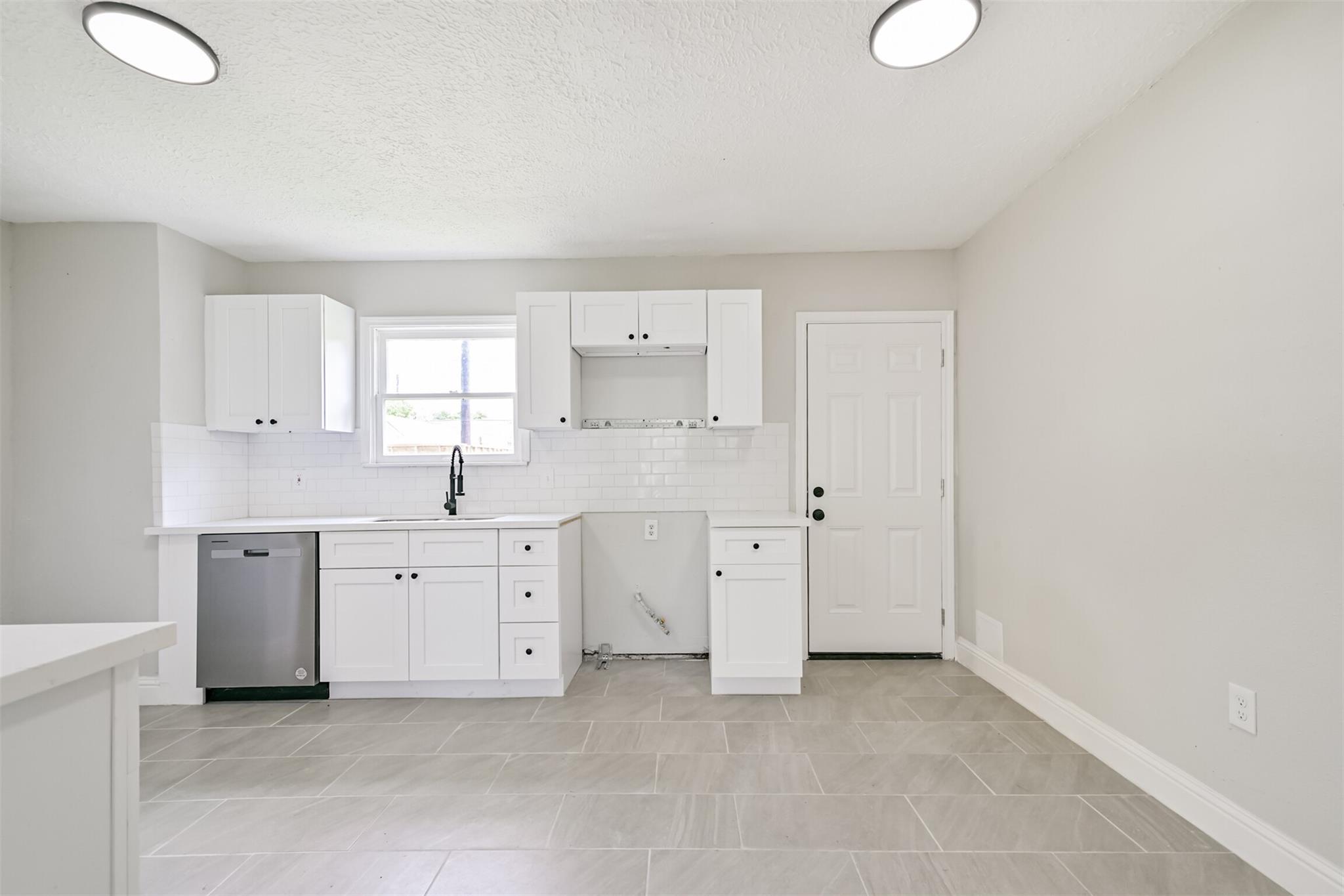 5007 Northridge Drive