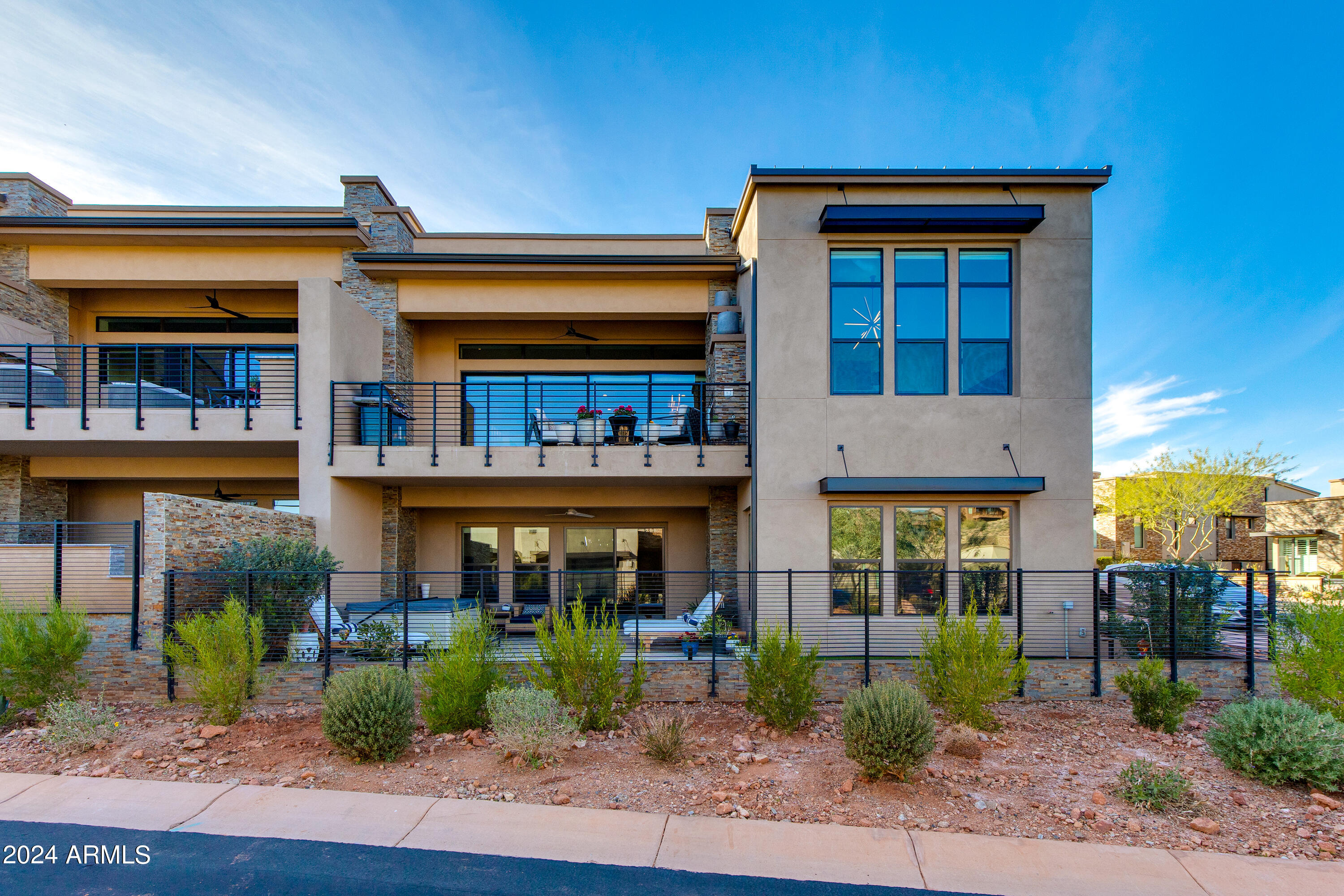 16061 E RIDGESTONE Drive