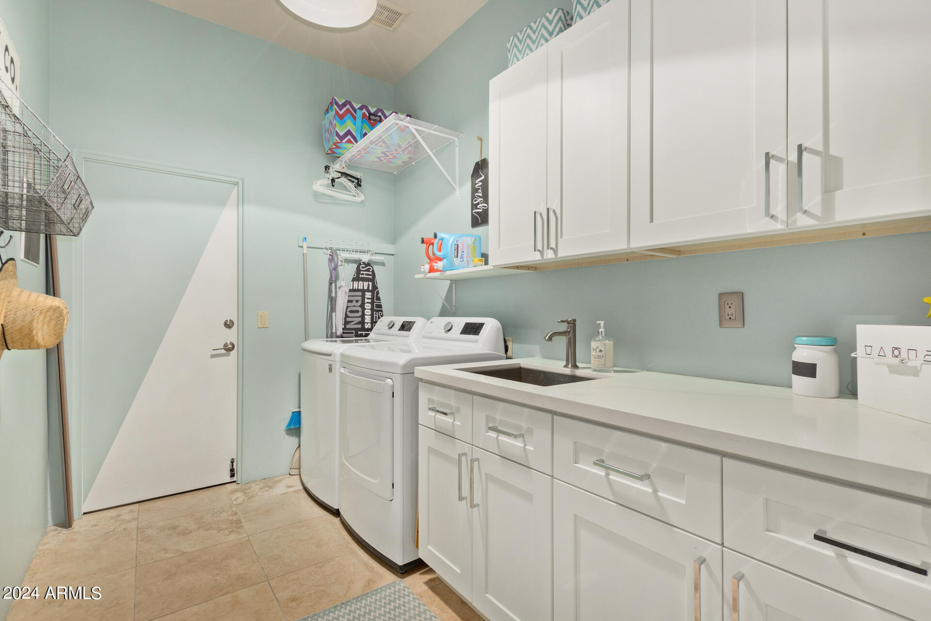 1540 E VILLA THERESA Drive