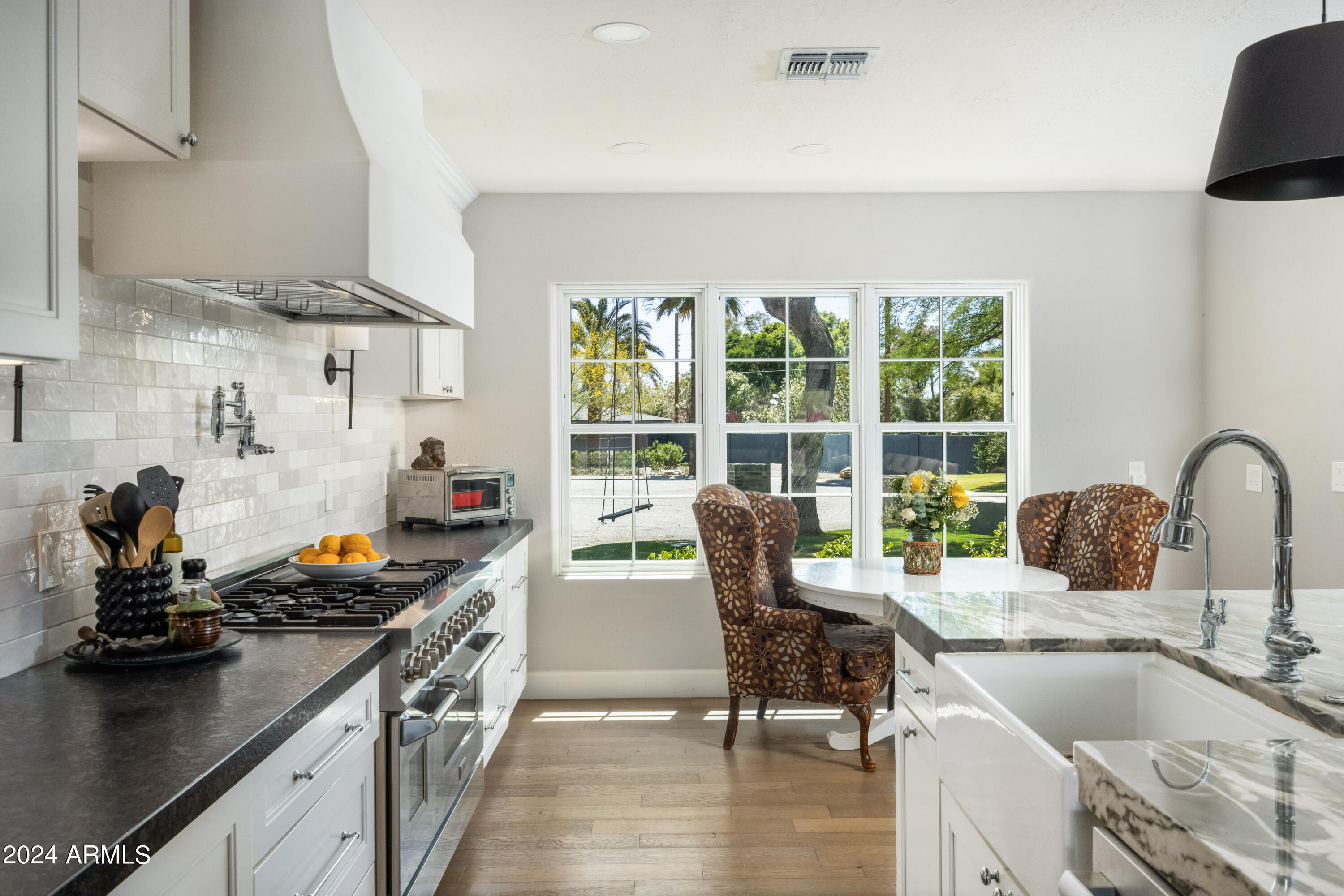 5221 N 34TH Place