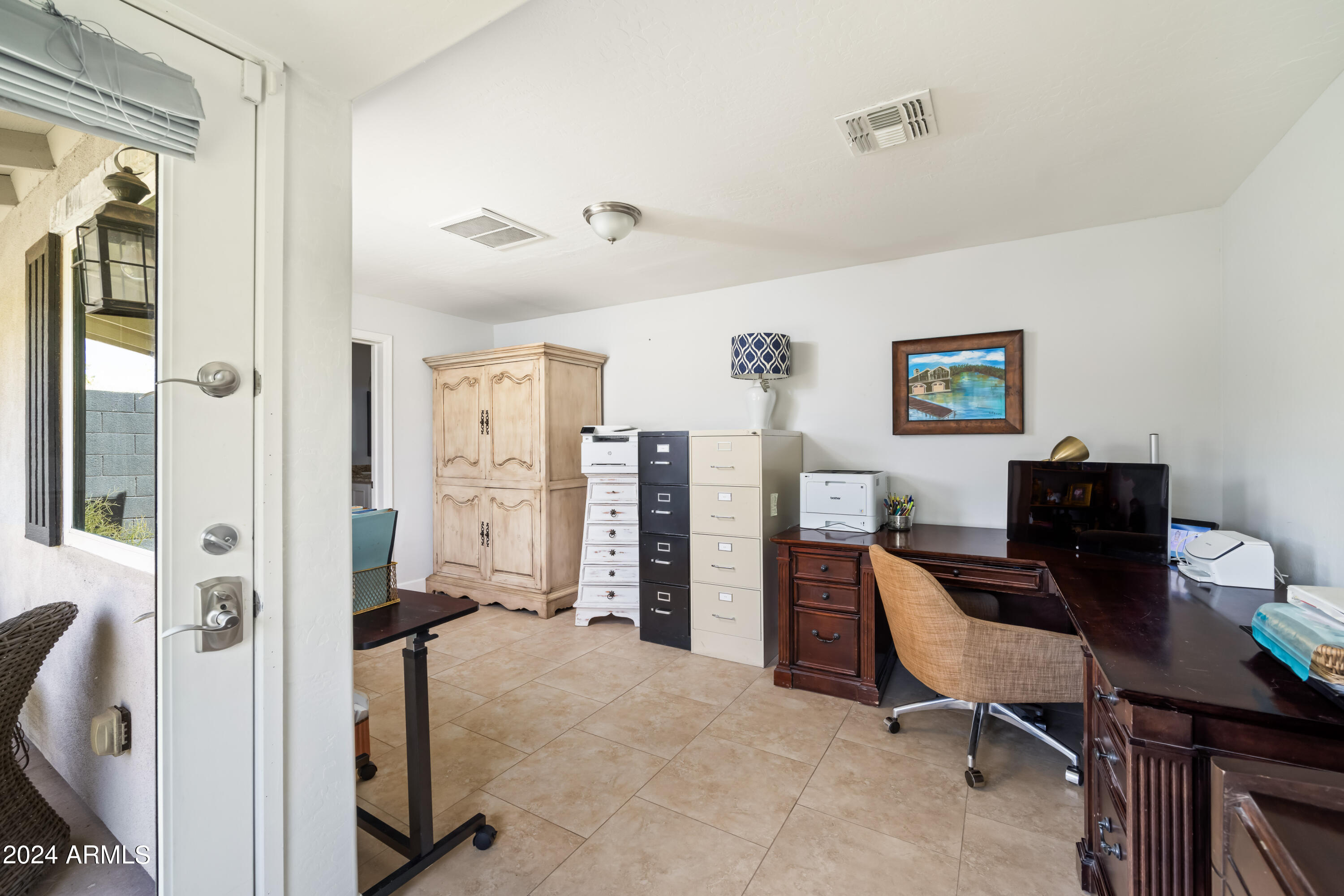 5221 N 34TH Place
