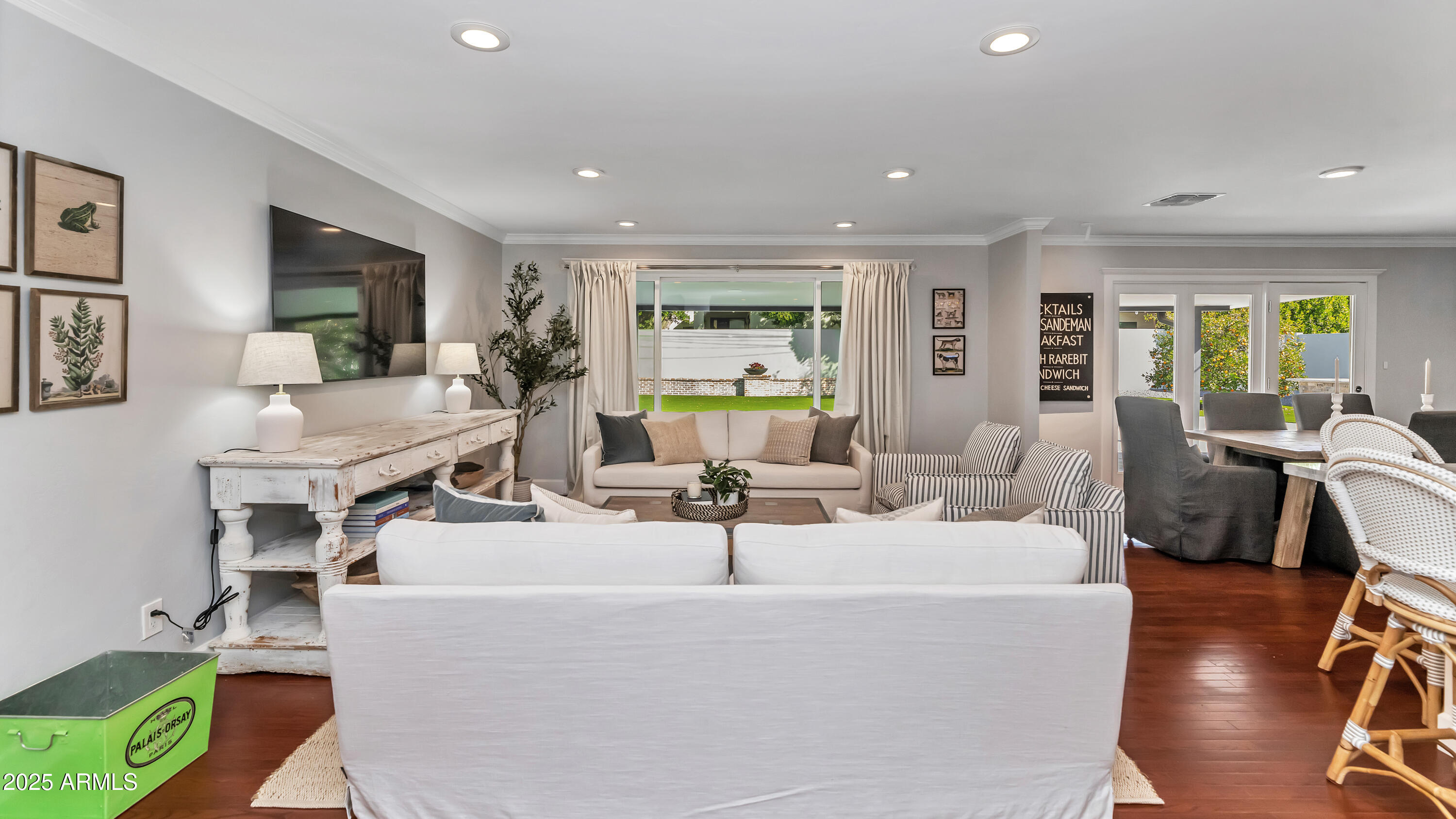 3526 E ELM Street