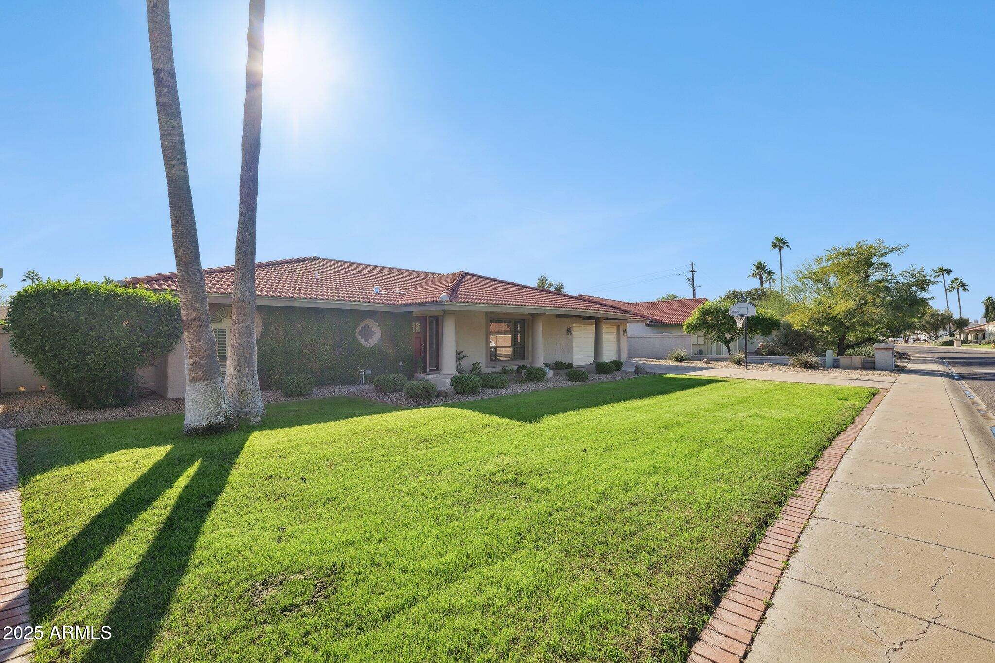 15 E KATHLEEN Road