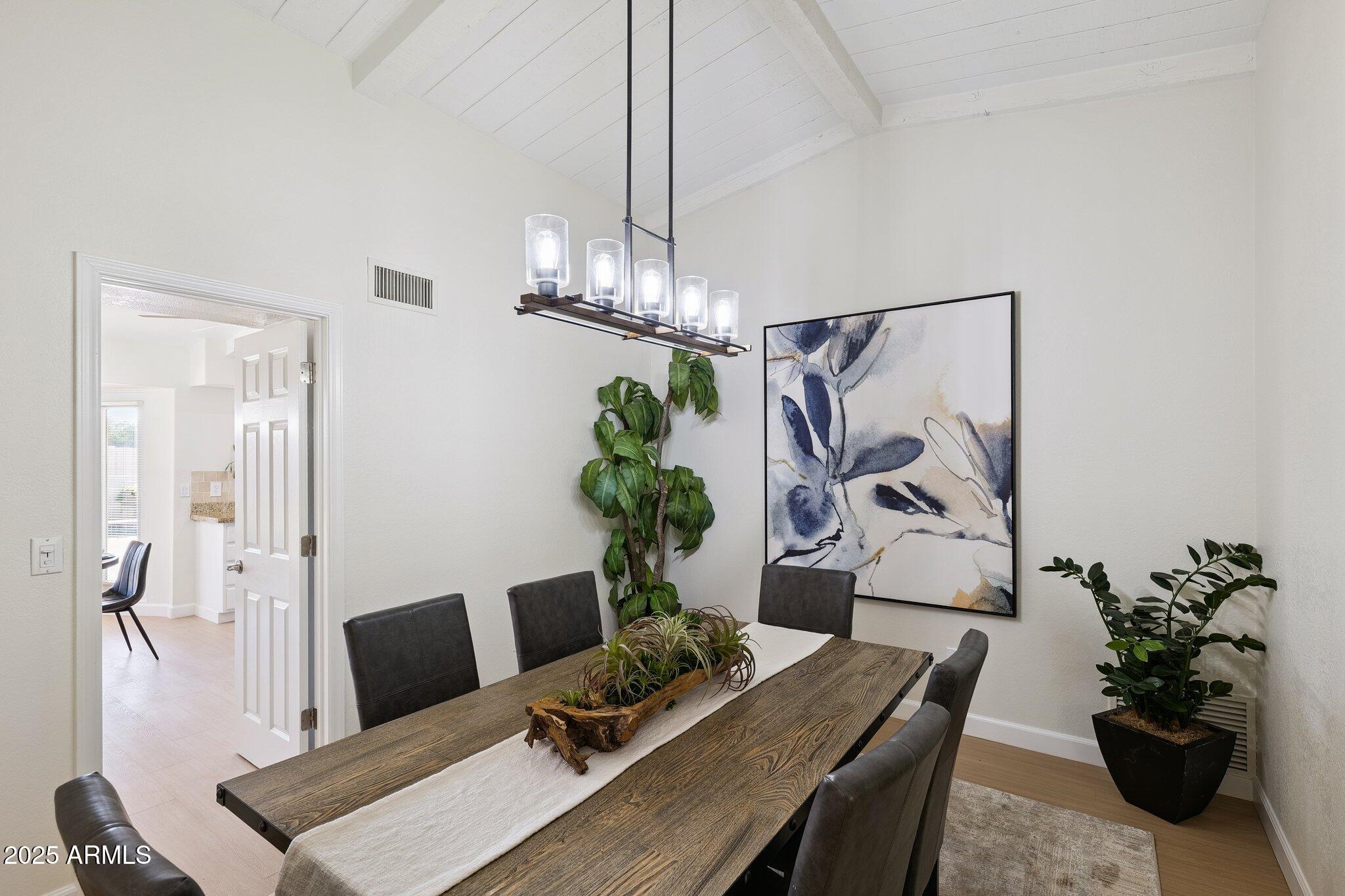 15 E KATHLEEN Road